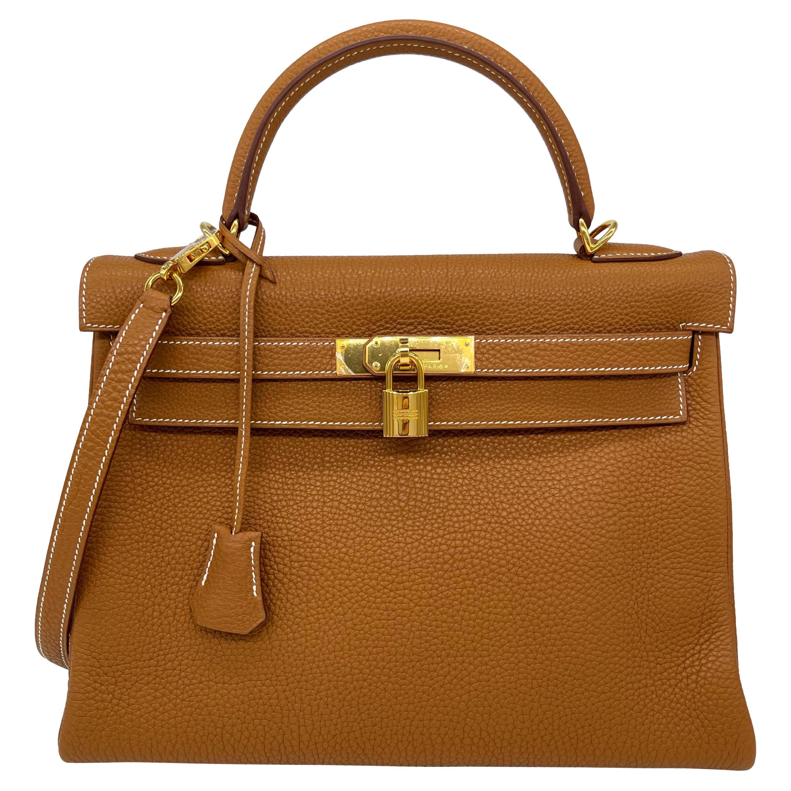 Hermès Natural Clemence Retourne Kelly Handbag with Gold Hardware 32cm, 2007.