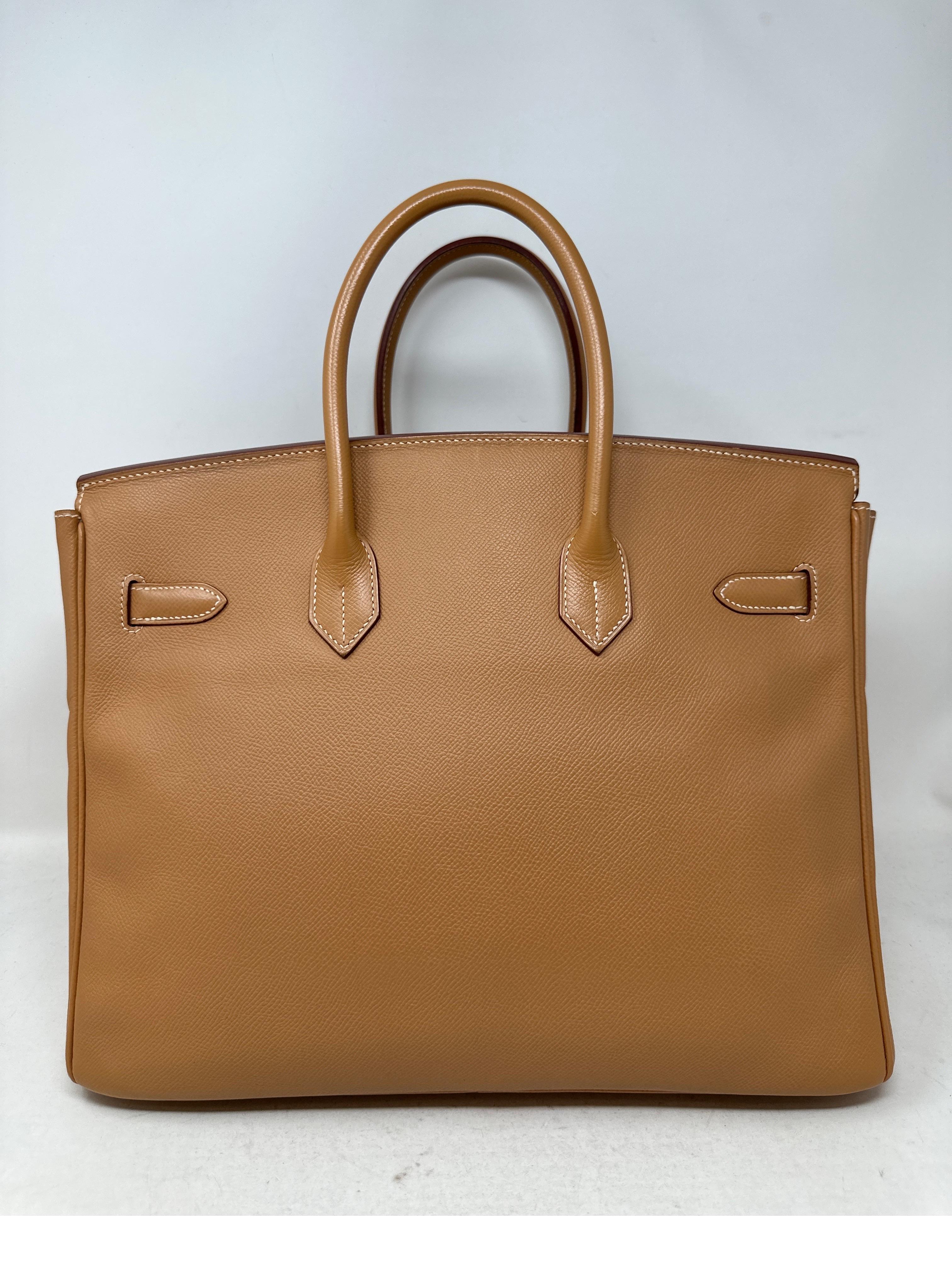 Hermes Natural Tan Birkin 35 Bag  In Good Condition For Sale In Athens, GA