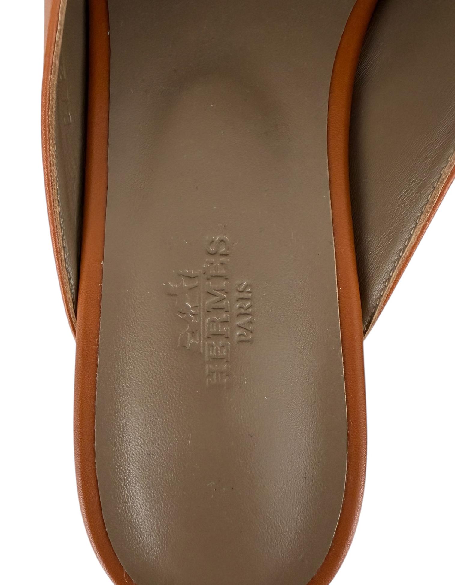 Hermes Naturel Pelle Oz Mules con Palladium Kelly Buckle sz 39.5 in vendita 1