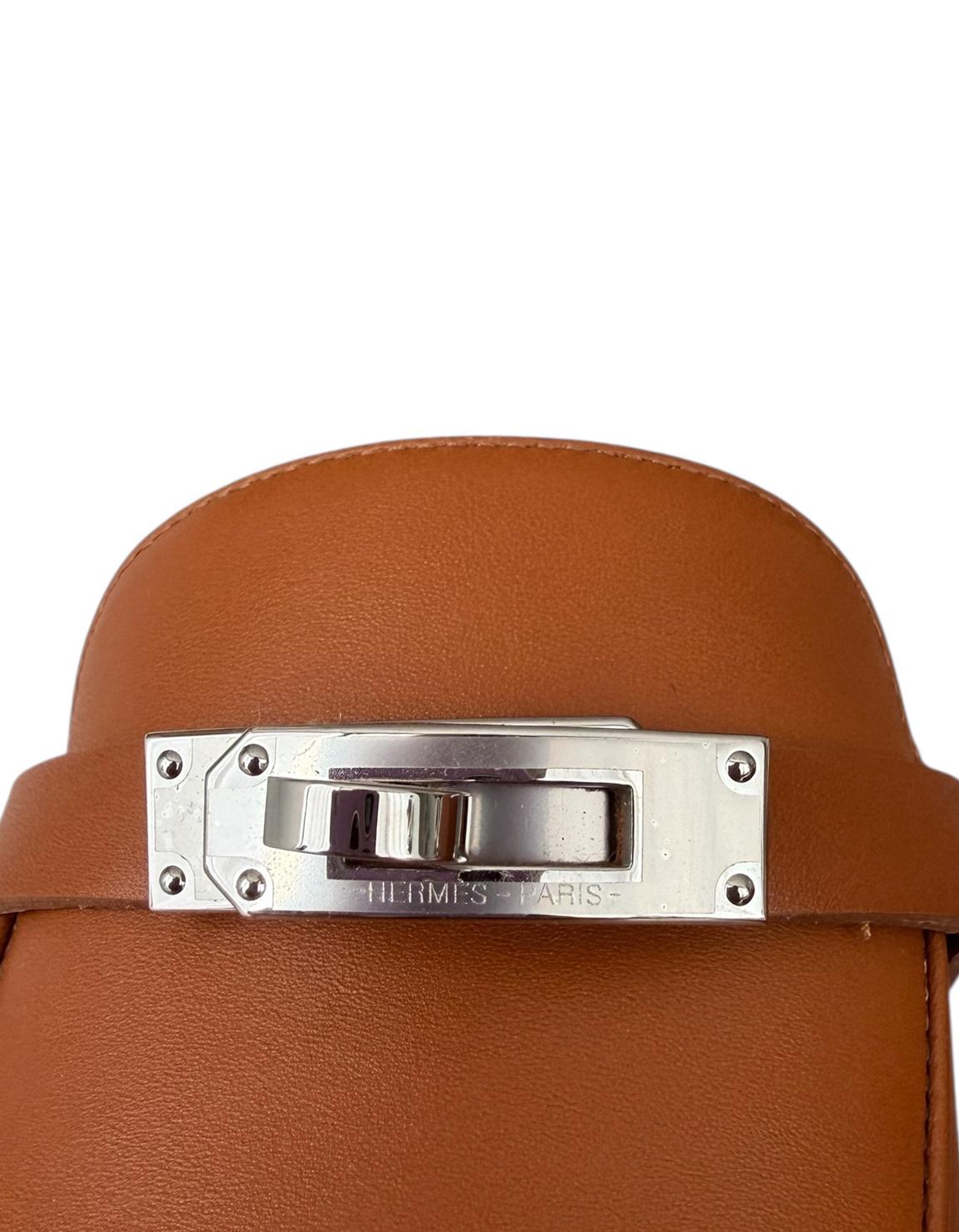 Hermes Naturel Pelle Oz Mules con Palladium Kelly Buckle sz 39.5 in vendita 3