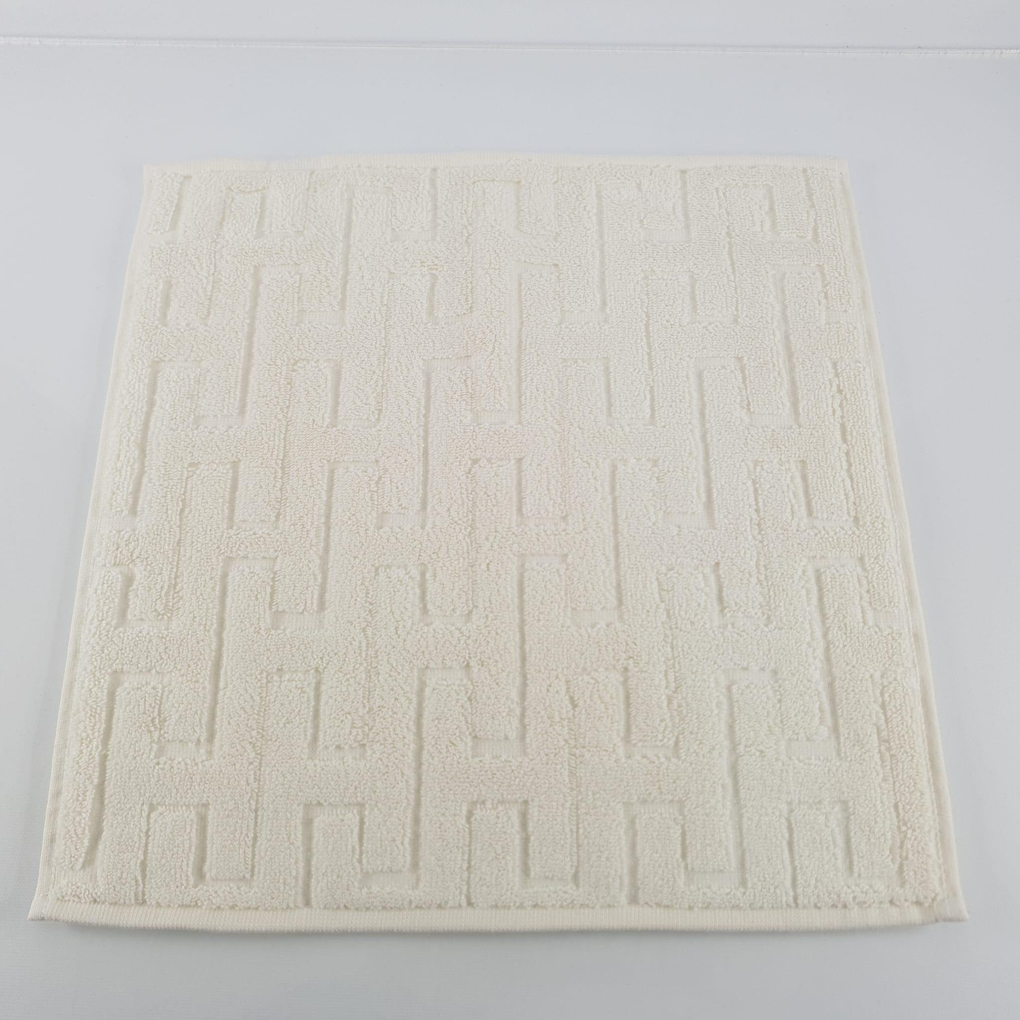 Hermes Naturel sheared terry cloth 2 Stairs washcloth In New Condition For Sale In Nicosia, CY
