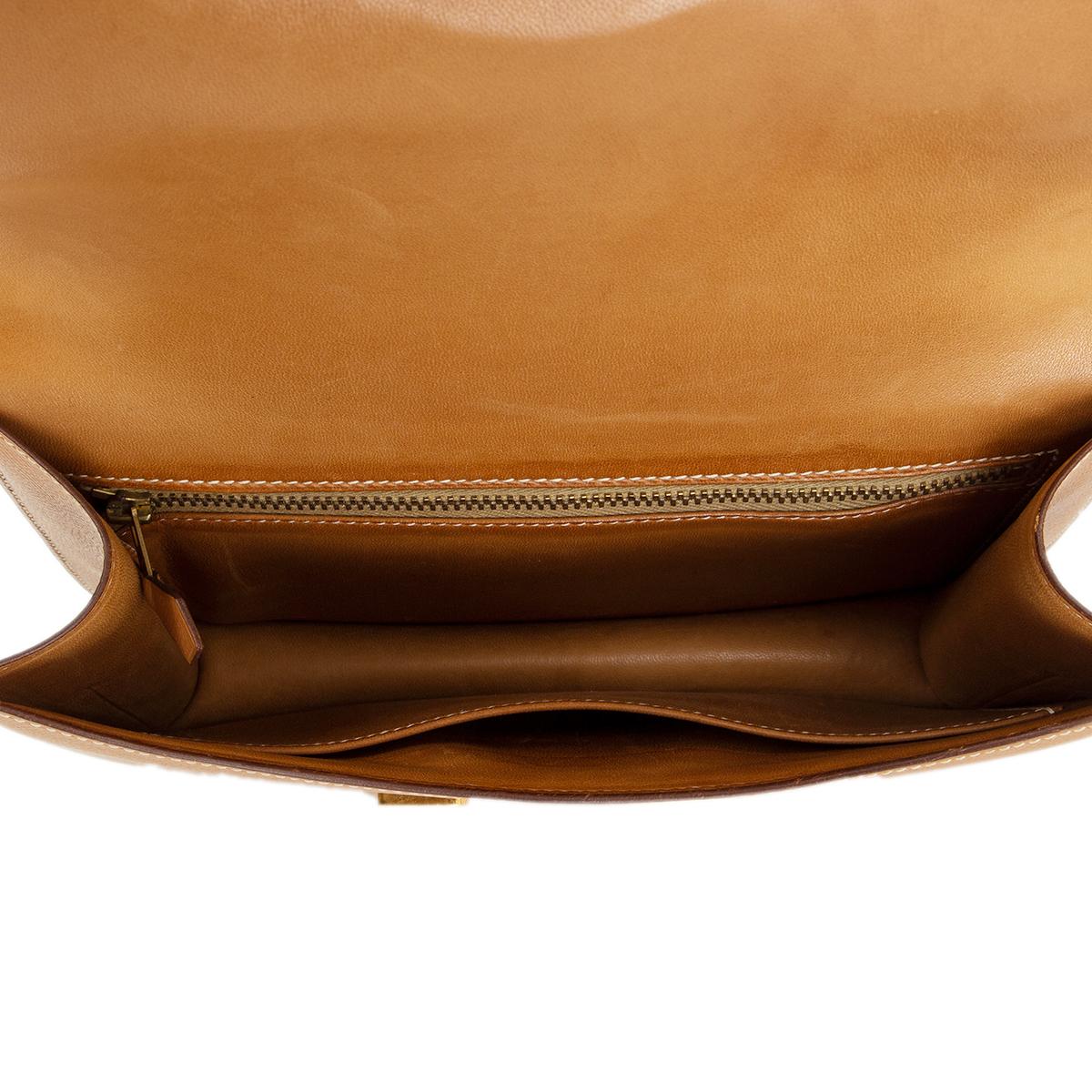 HERMES Naturelle beige Courchevel leather CONSTANCE 23 Shoulder Bag In Fair Condition In Zürich, CH