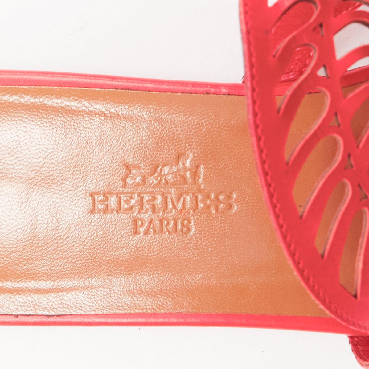 HERMES Nautilus korallenrot Spirale ausgeschnitten Leder flach Zehensteg Hausschuhe EU35.5 im Angebot 4