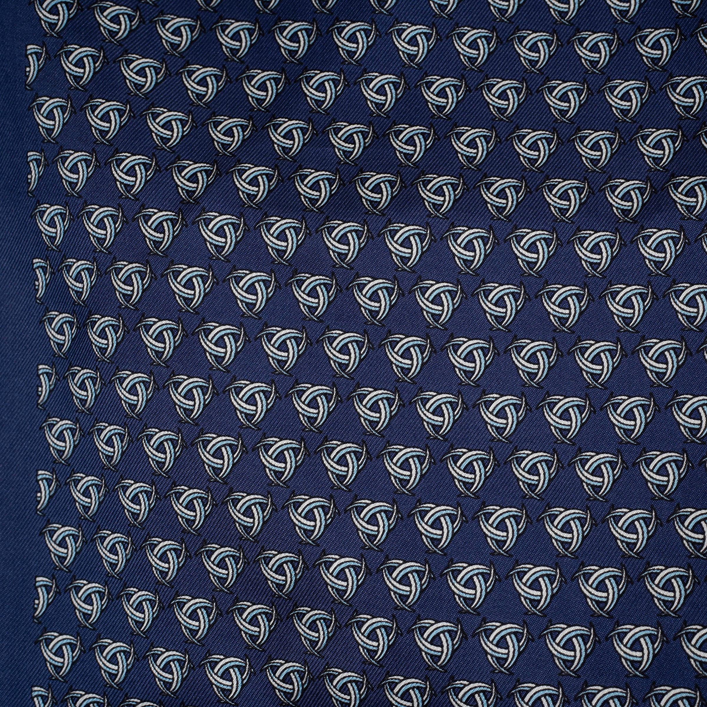 Blu Sciarpa da taschino HERMES KNOT 45 Twill GAVROCHE in seta blu navy e grigia in vendita