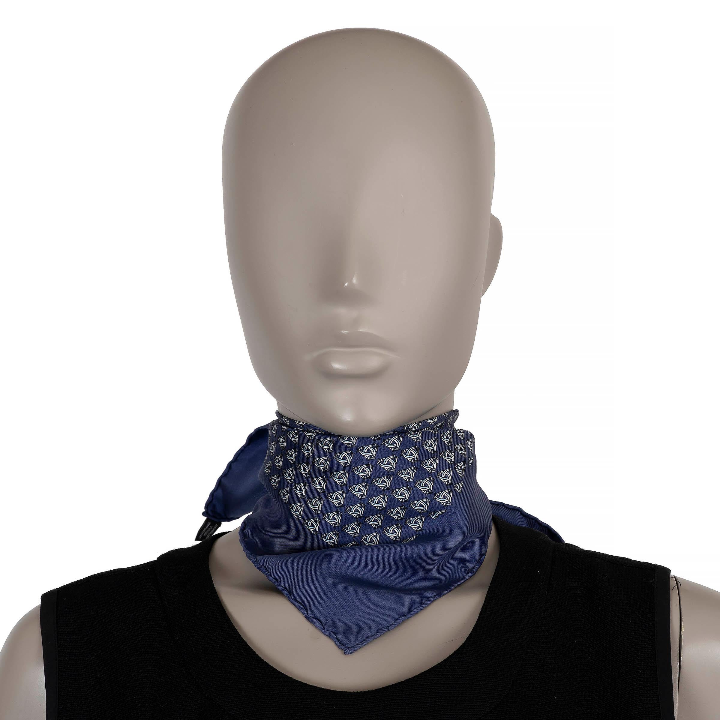 da uomo o donna Sciarpa da taschino HERMES KNOT 45 Twill GAVROCHE in seta blu navy e grigia in vendita