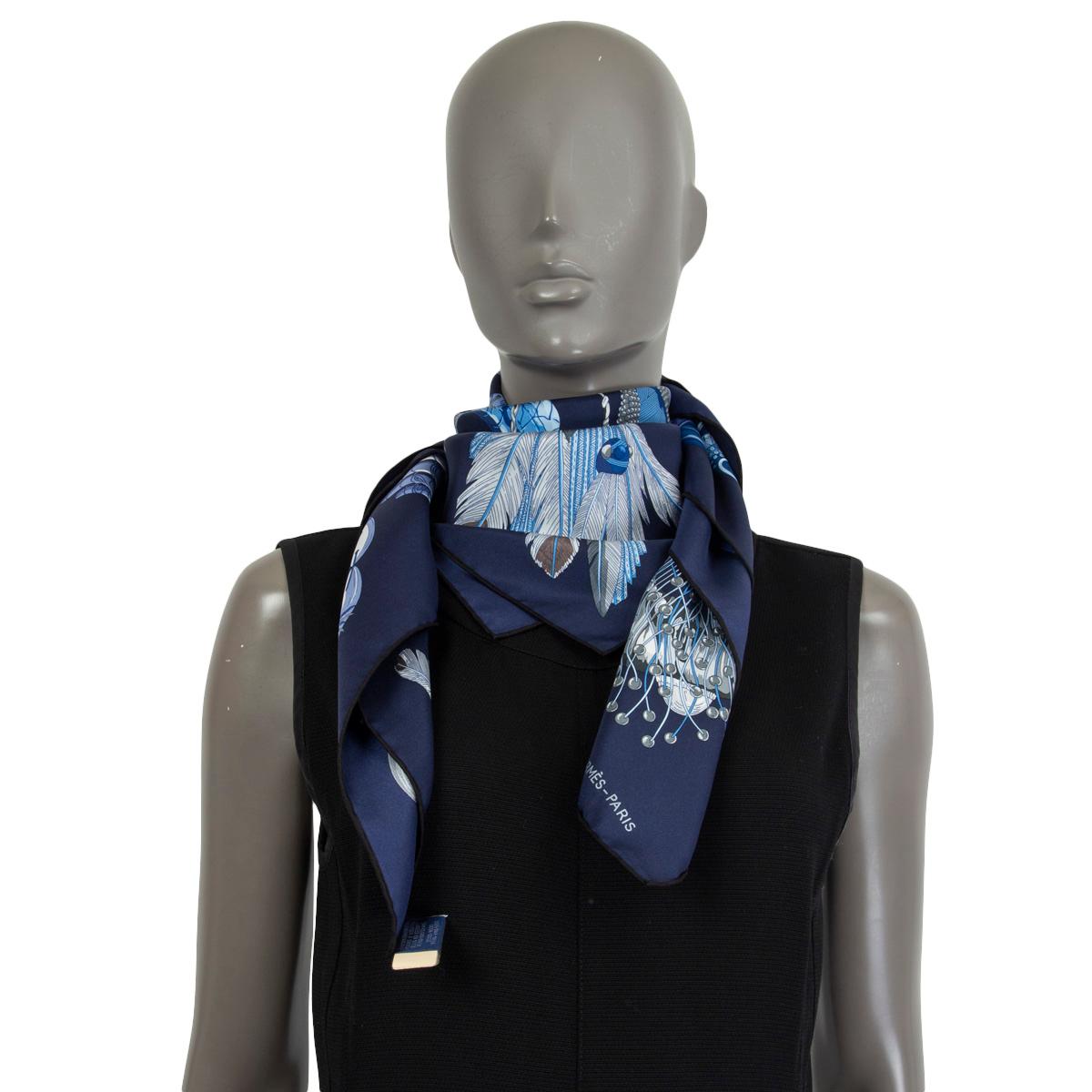 Women's or Men's HERMES navy blue silk BRACELETS DE LUMIERE 90 TWILL Scarf Marine/Bleu Dur/Gris For Sale