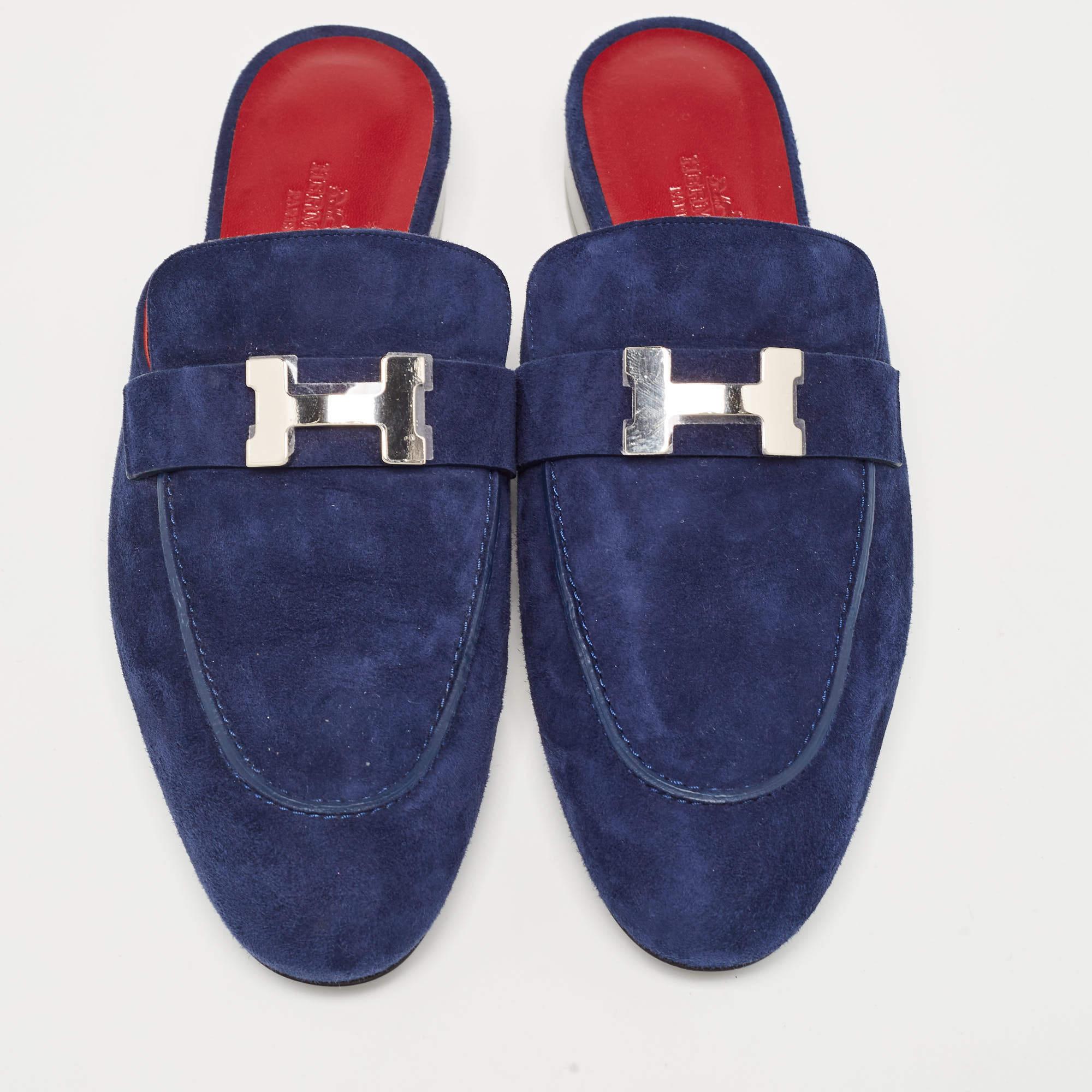 A perfect blend of luxury, style, and comfort, these designer mules are made using quality materials and frame your feet in the most elegant way. They can be paired with a host of outfits from your wardrobe.

Includes: Original Dustbag, Original Box