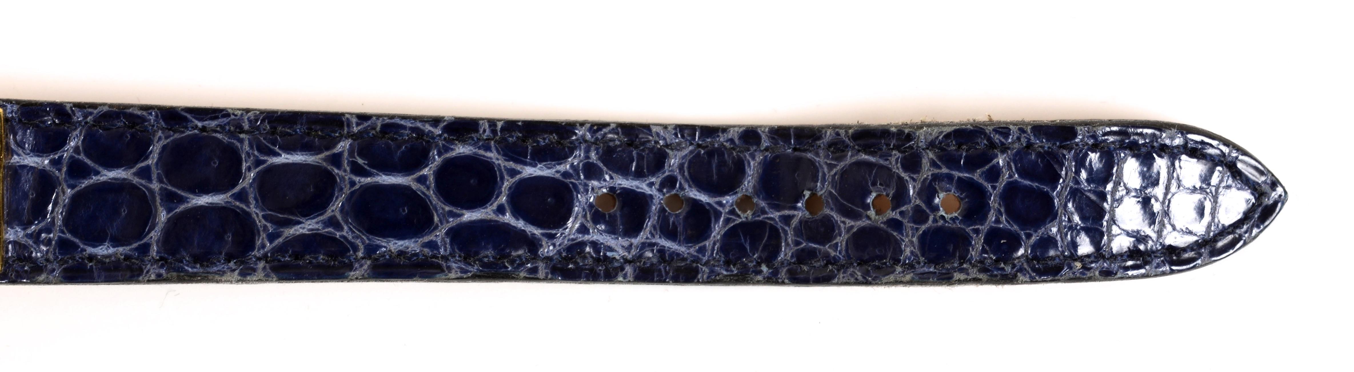 Hermès Navy Crocodile and 18 Karat Gold-Plated Kelly Watchband For Sale 6