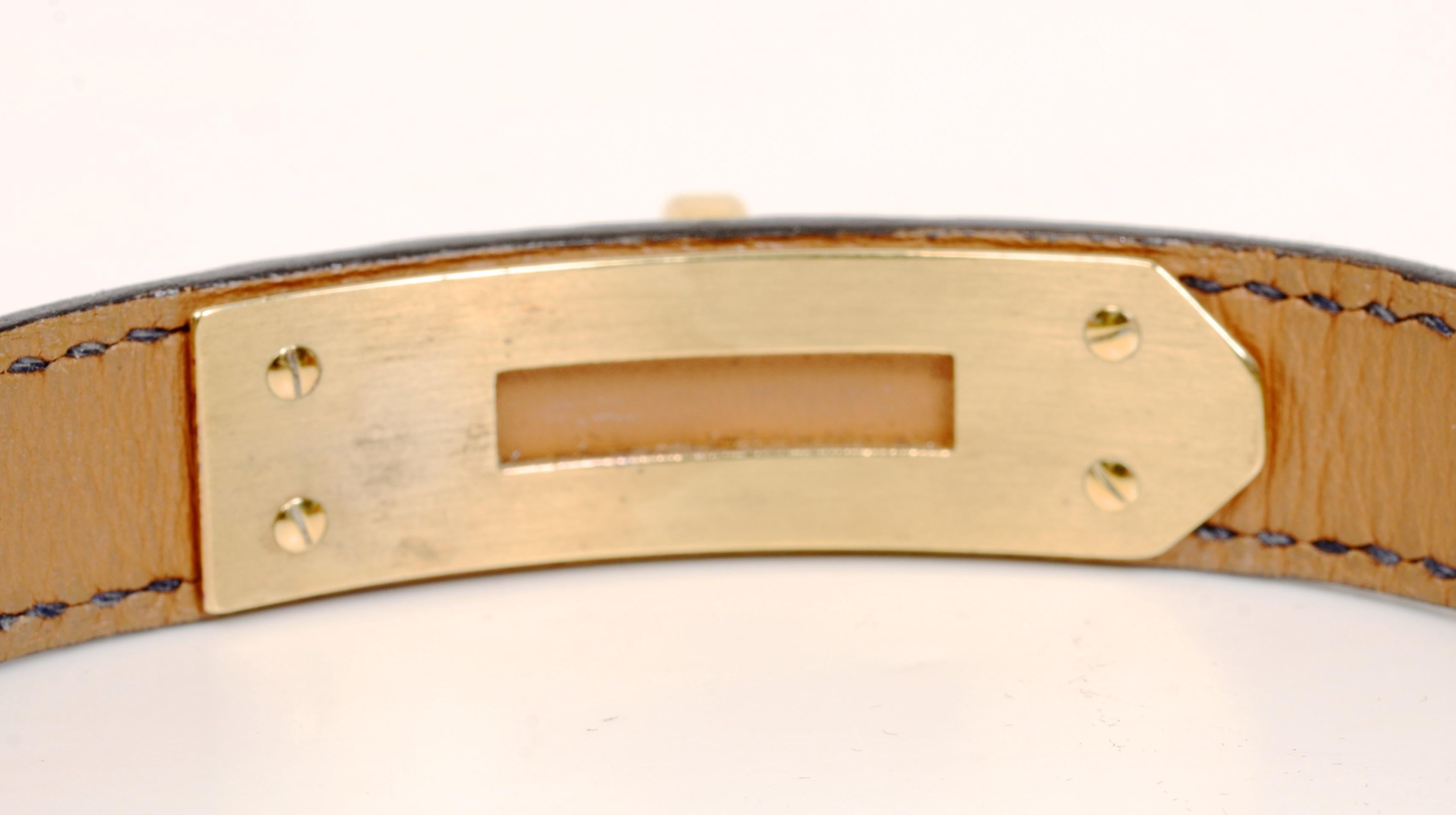 Hermès Navy Crocodile and 18 Karat Gold-Plated Kelly Watchband For Sale 7