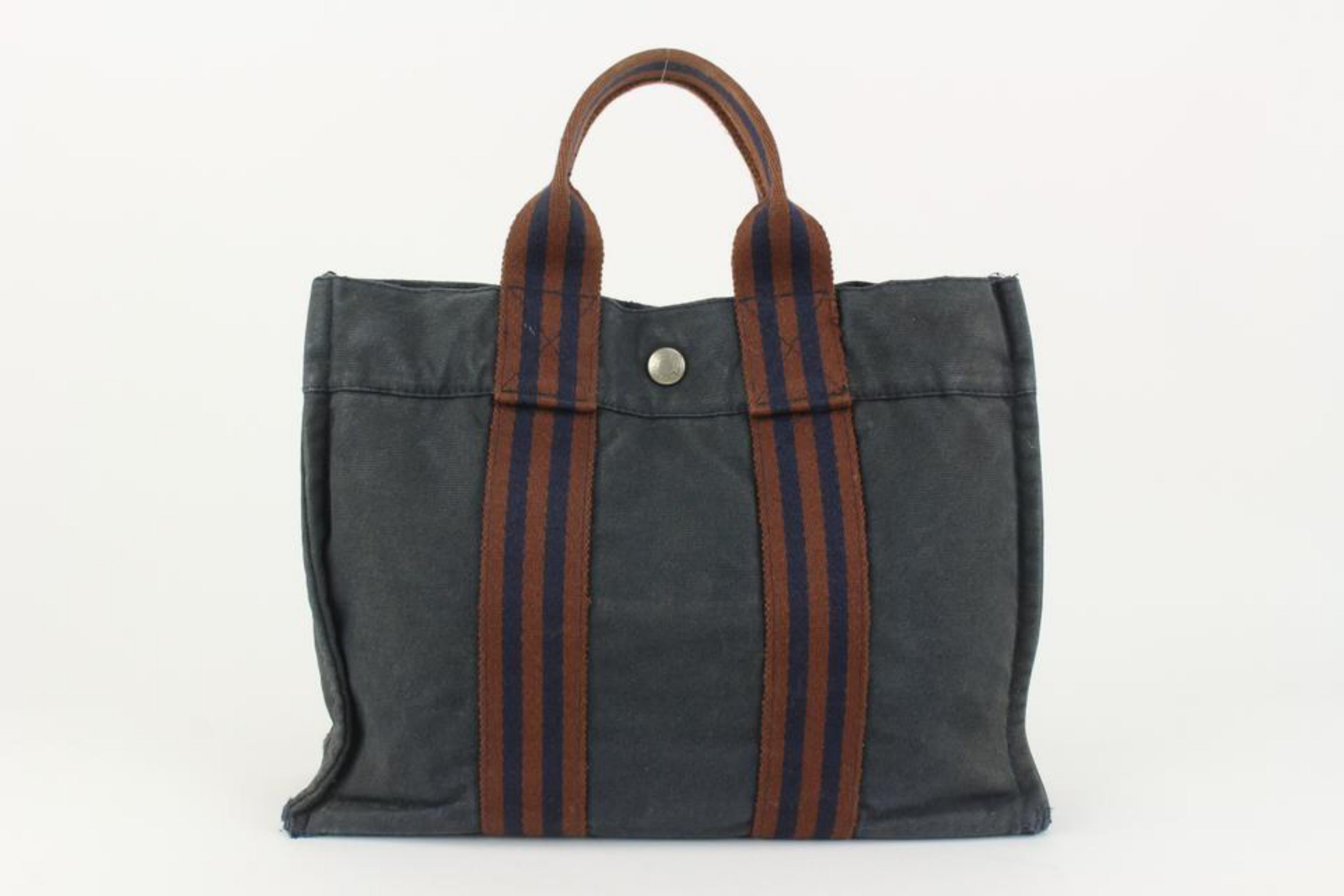 Hermès Navy Striped Fourre Tout PM Tote Bag 1216h2 In Fair Condition For Sale In Dix hills, NY