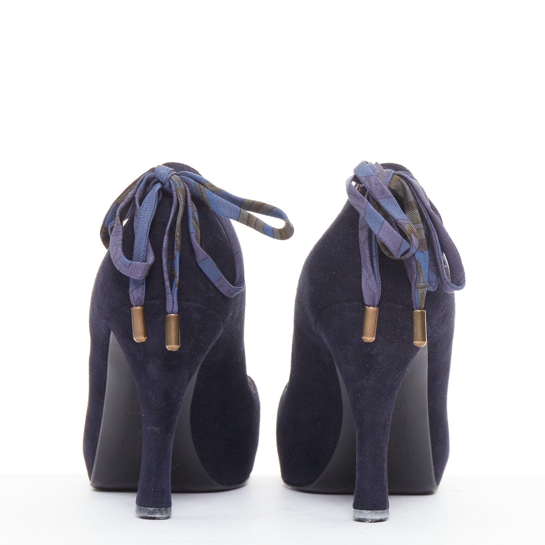 Donna HERMES, camoscio blu, pelle di seta, fiocco sul retro, tacco a rocchetto, EU37.5 in vendita