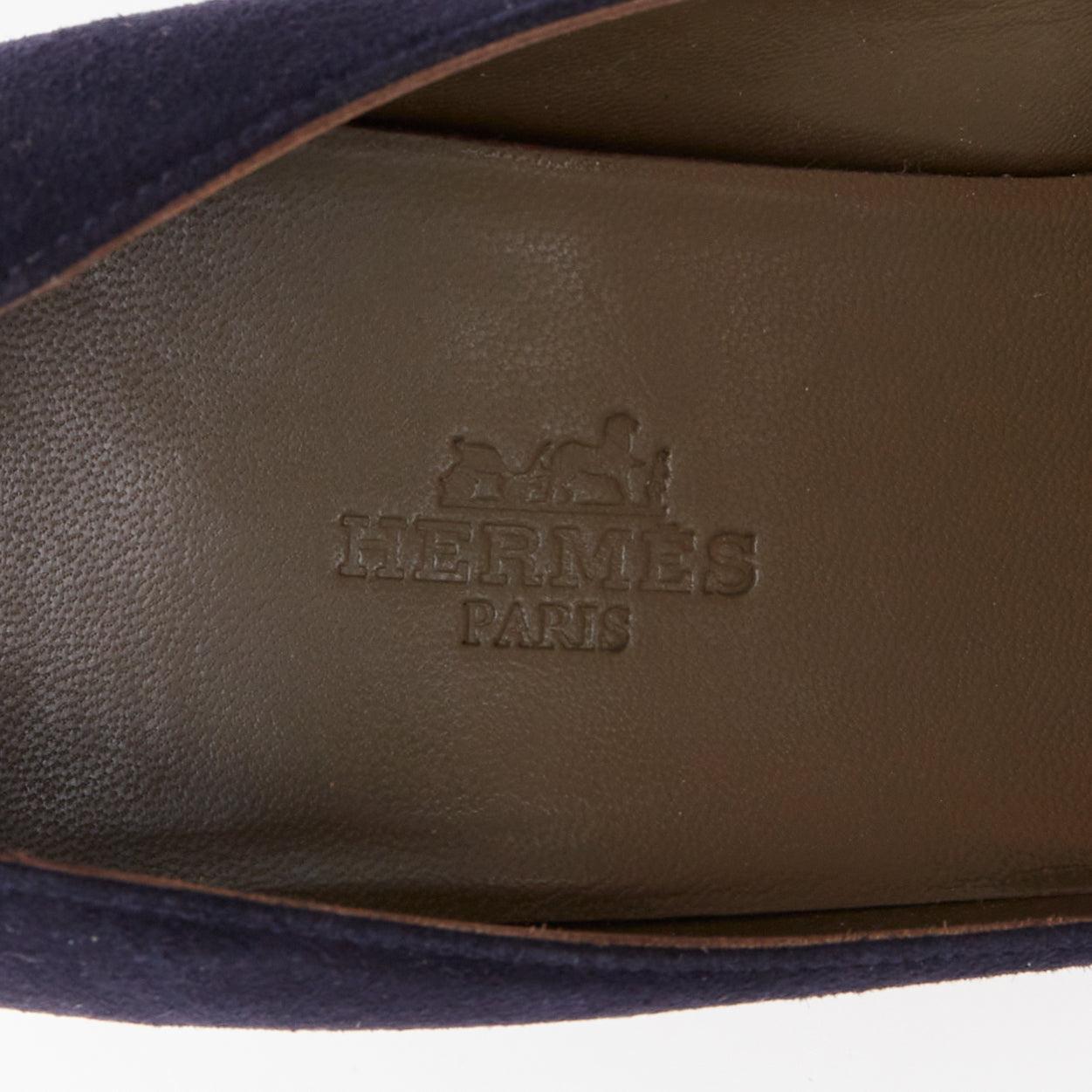 HERMES, camoscio blu, pelle di seta, fiocco sul retro, tacco a rocchetto, EU37.5 in vendita 4