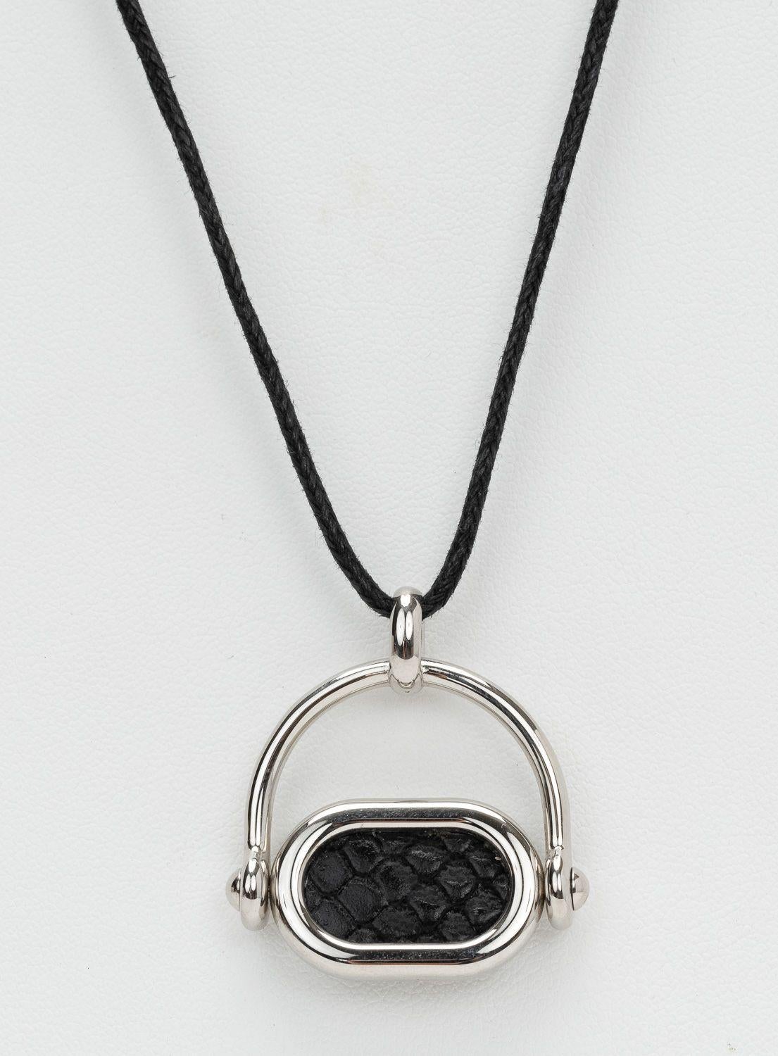 da uomo o donna Collana Hermès A. Silver in pelle di serpente in vendita