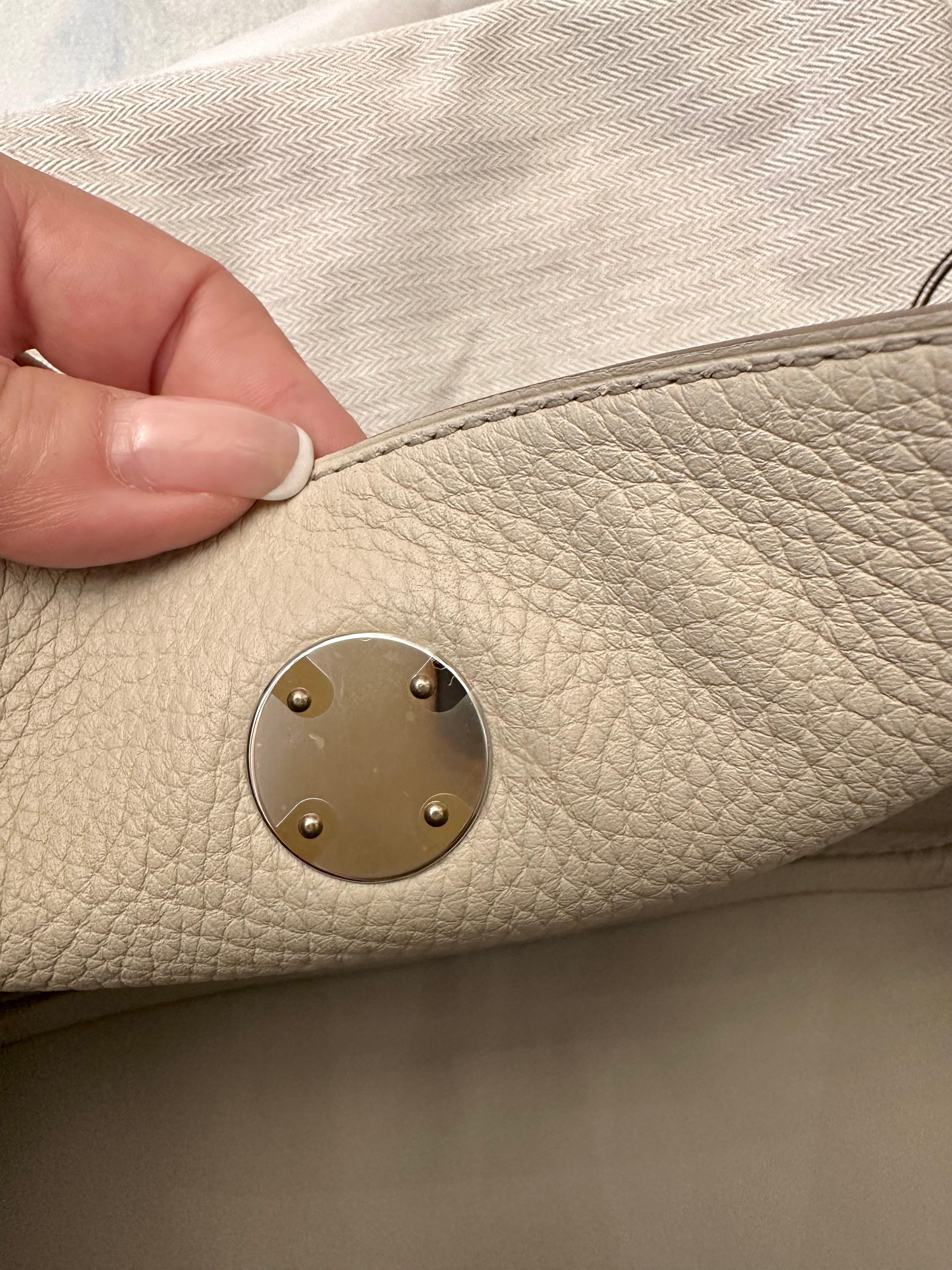 Hermès Sac en cuir Lindy 26 Beton Clemence jamais porté Unisexe en vente