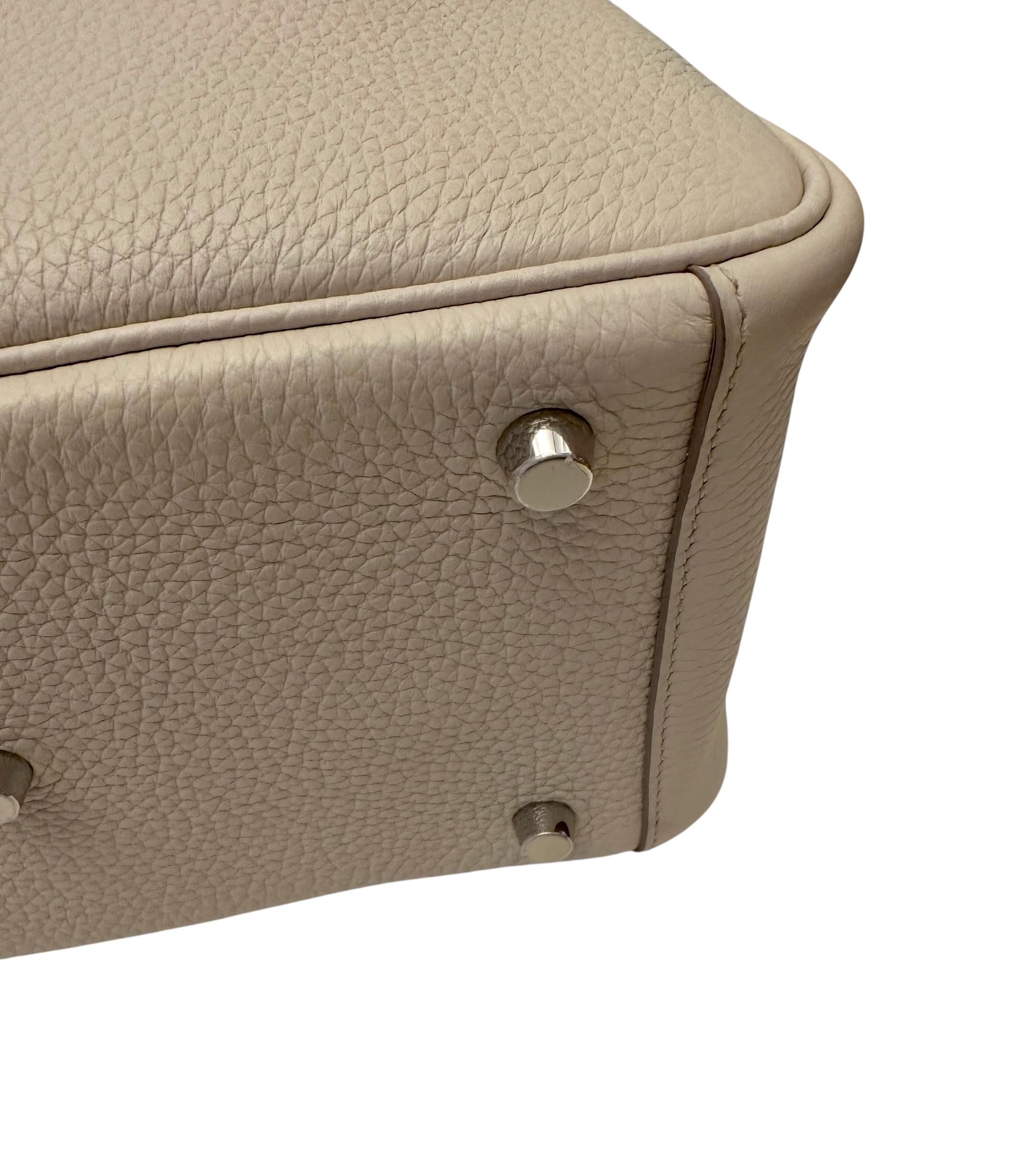 Hermès Sac en cuir Lindy 26 Beton Clemence jamais porté en vente 4
