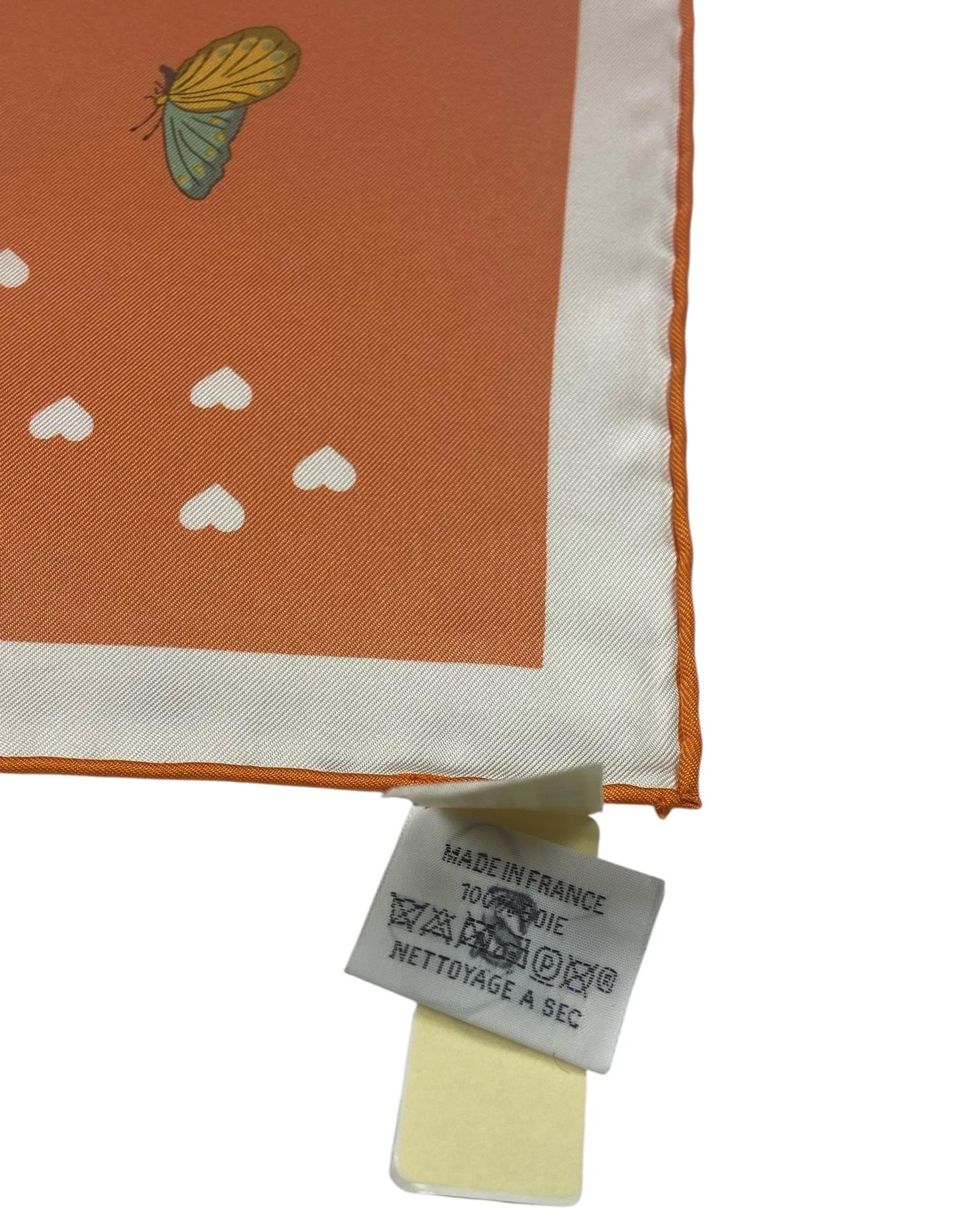 Hermes NEW Abricot/Beige/Vert Hermes Story 90cm Silk Scarf For Sale 1