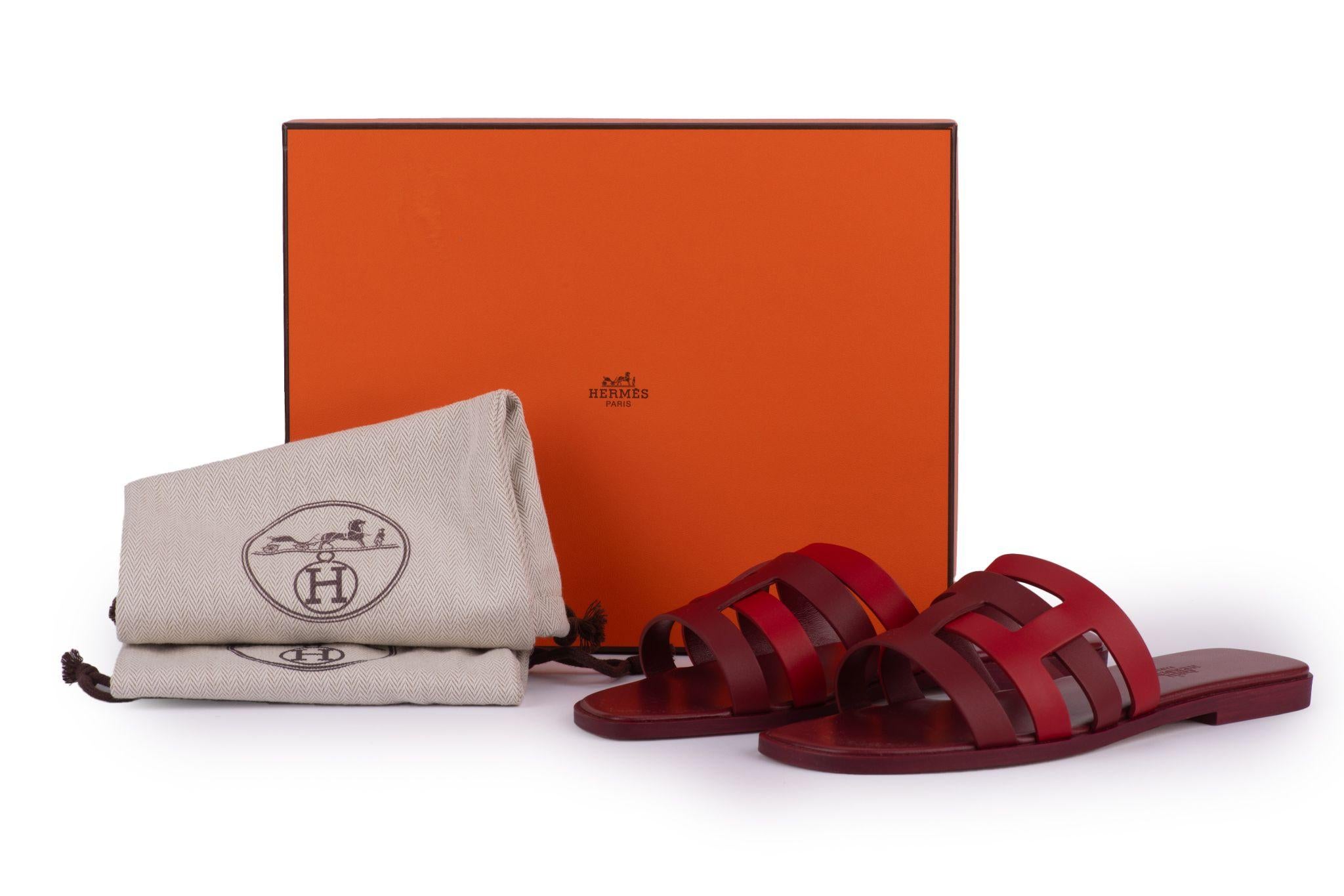 Hermès New Amore Sandal Rouge Grenat en vente 2
