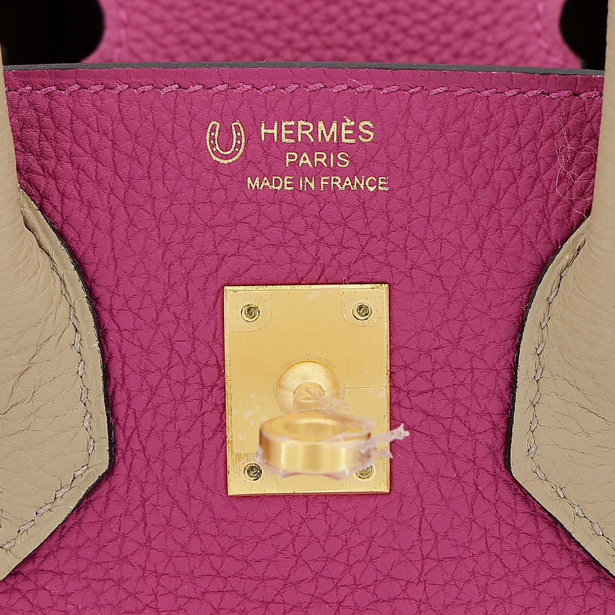 New Condition
From 2019 Collection
HSS
Rose Purple, Trench 
Togo Leather
Brushed Gold Hardware
Includes  Padlock, Clochette, Key, Dustbag
Measures 9.85