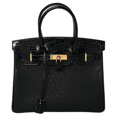 Birkin 30 Touch Schwarze Straußenleder Exotische Gold Tote Bag von Hermès