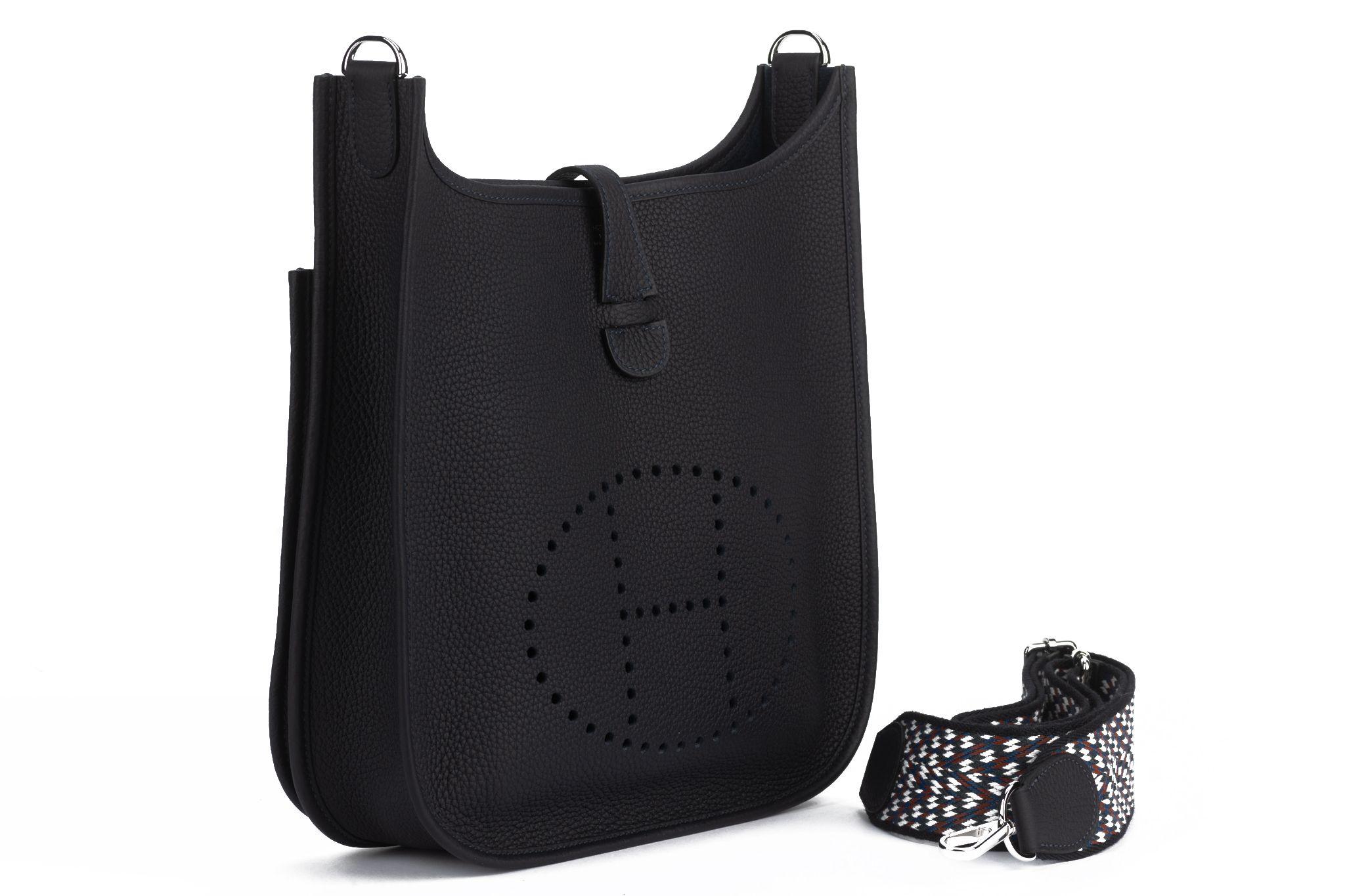 Hermès New Black Evelyne Pm Logo Strap In New Condition In West Hollywood, CA