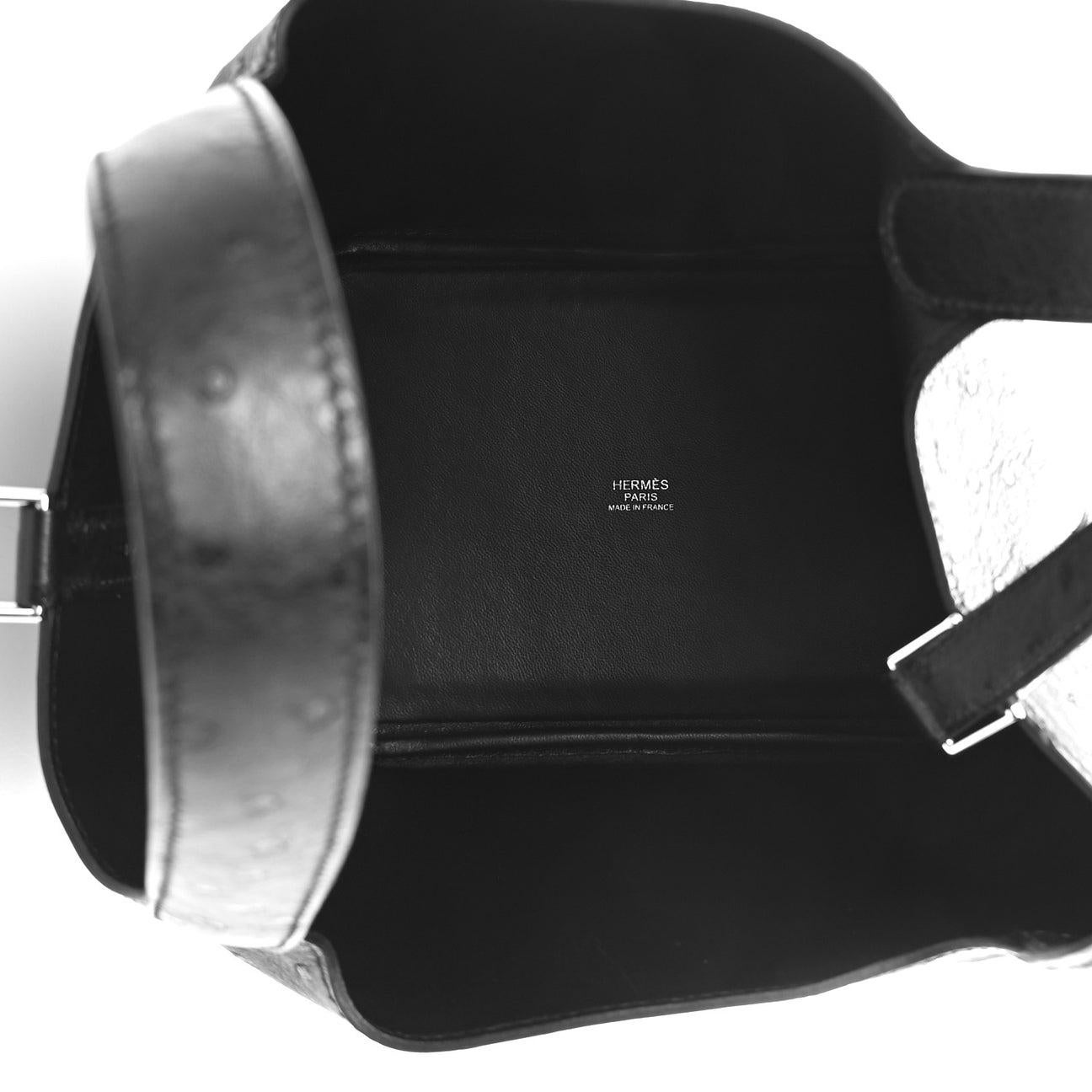HERMES NEU Schwarze Tragetasche mit kleinem Henkel aus exotischem Straußenleder, 18 Karat im Angebot 1