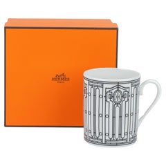 Hermès New Black Porcelain H Deco Mug