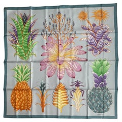 Foulard en soie 90cm Hermes NEW Bleu Ciel/ Violet Index Bromeliaceae