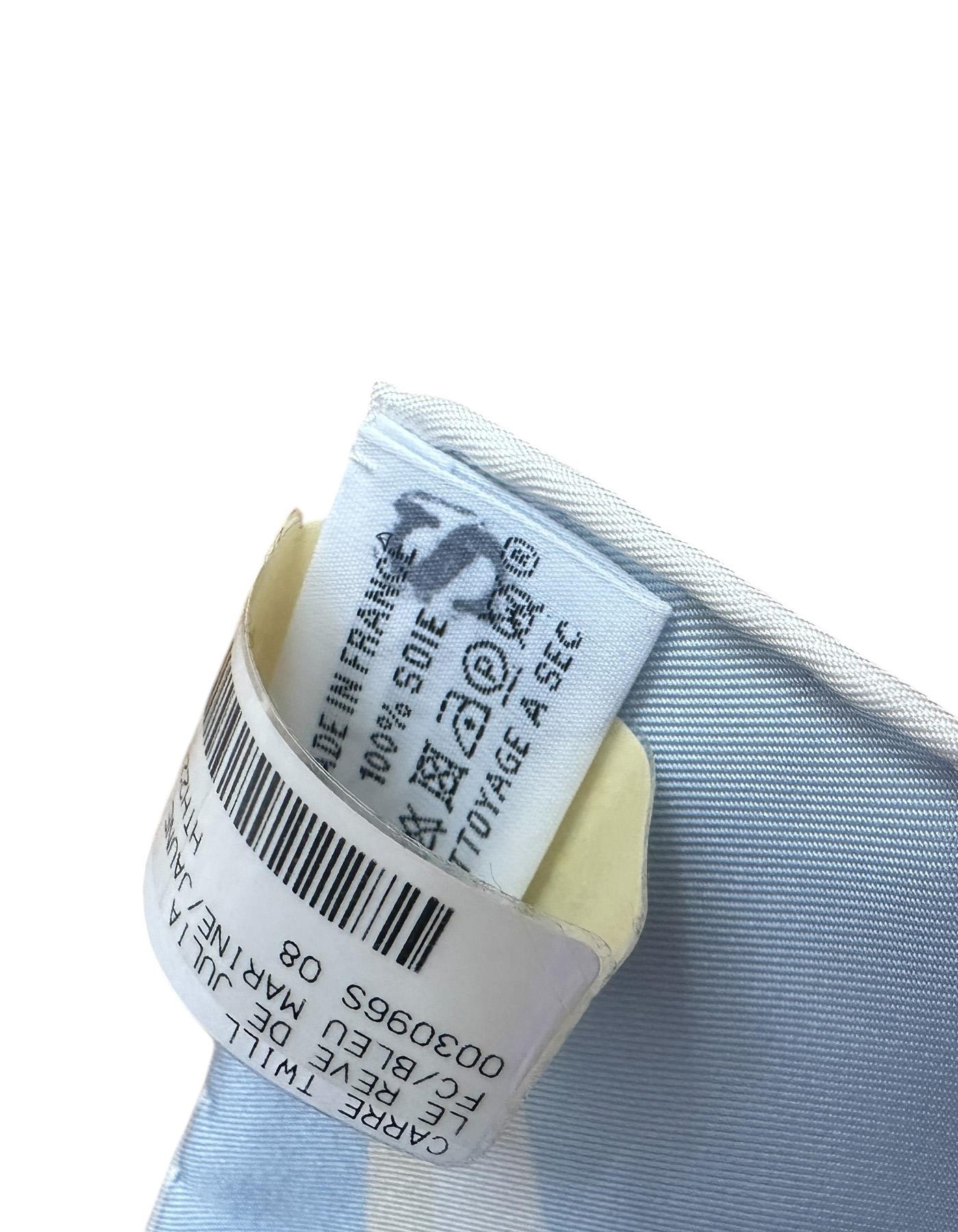 Hermes NUOVO Bleu Marin/ Jaune Vif Le Reve de Julia Sciarpa di seta 90cm in vendita 1