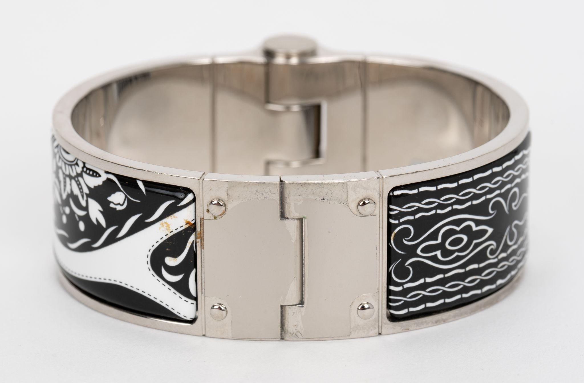 Women's Hermes New Charniere Hinged Bracelet For Sale