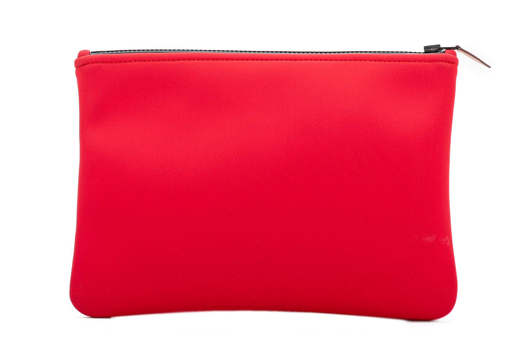 Rouge Hermès New Coral - Pochette en néoprène en vente