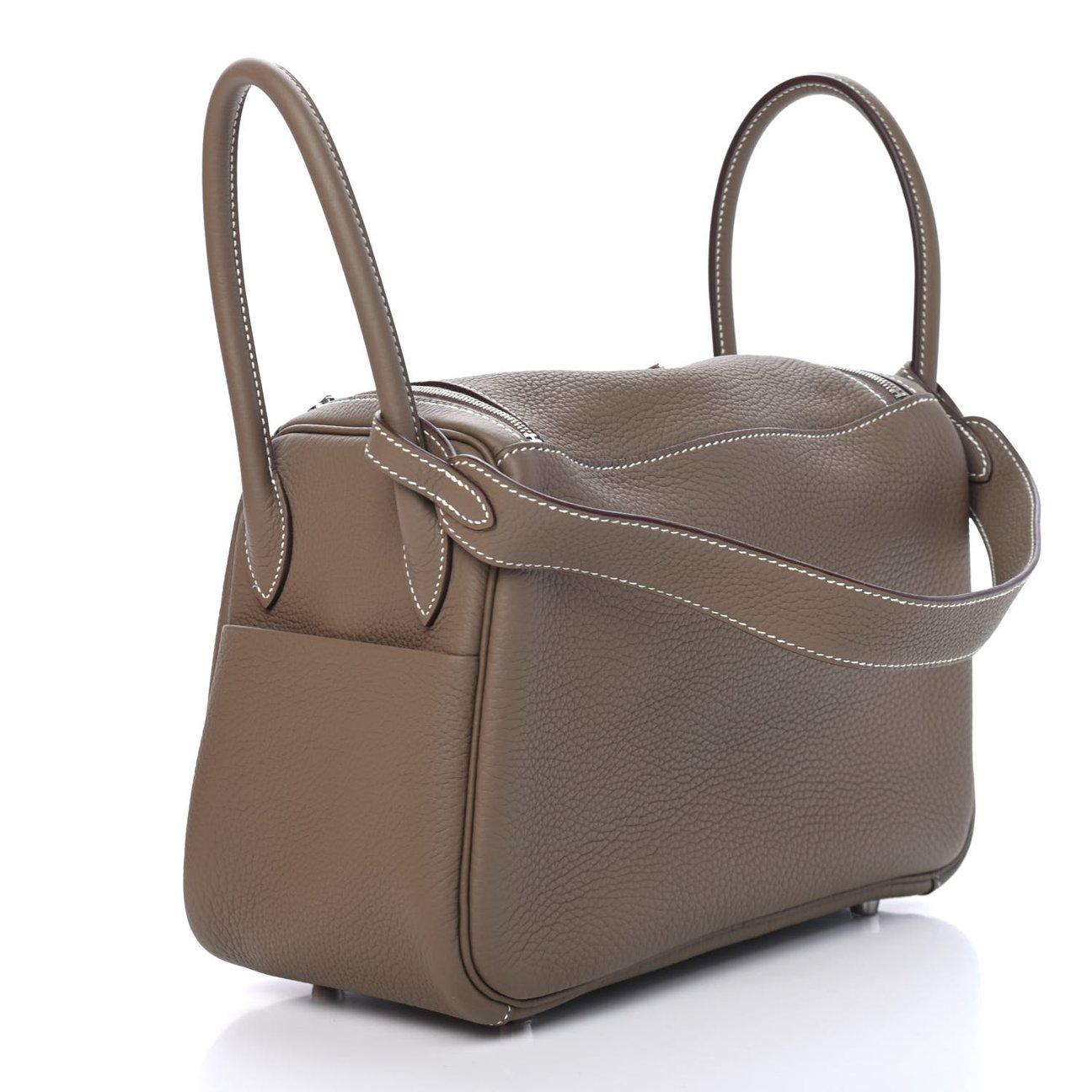 Neuer Condit
Aus der Collection'S 2016
Taurillon Clemence Leder
Leder Innenausstattung 
Palladiumbeschichtete Hardware
Maße: 10