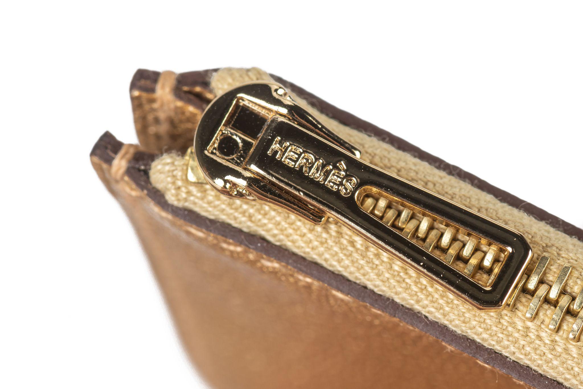 Portafoglio Hermès New Gold Costance Slim in vendita 3