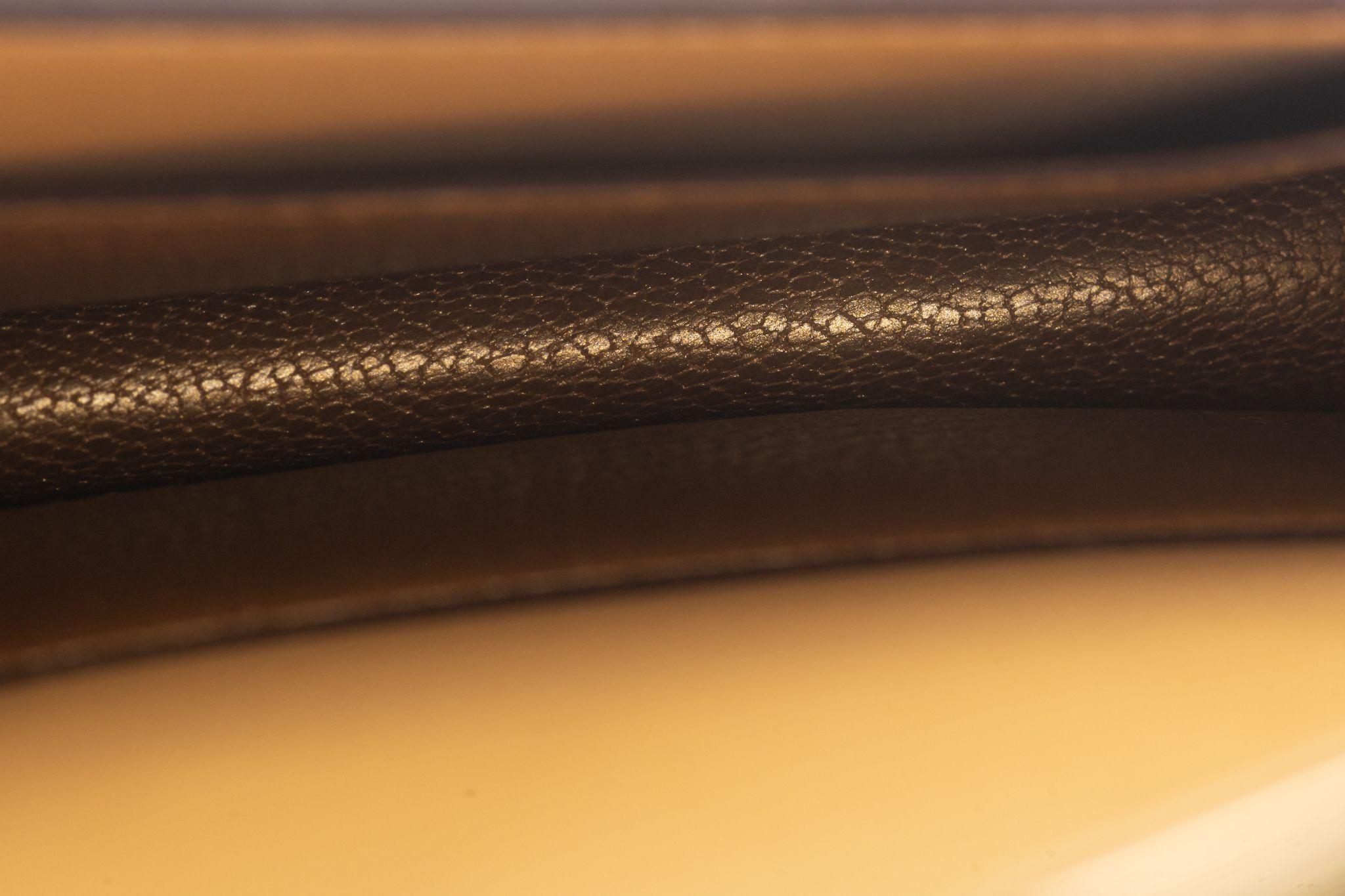Portafoglio Hermès New Gold Costance Slim in vendita 4