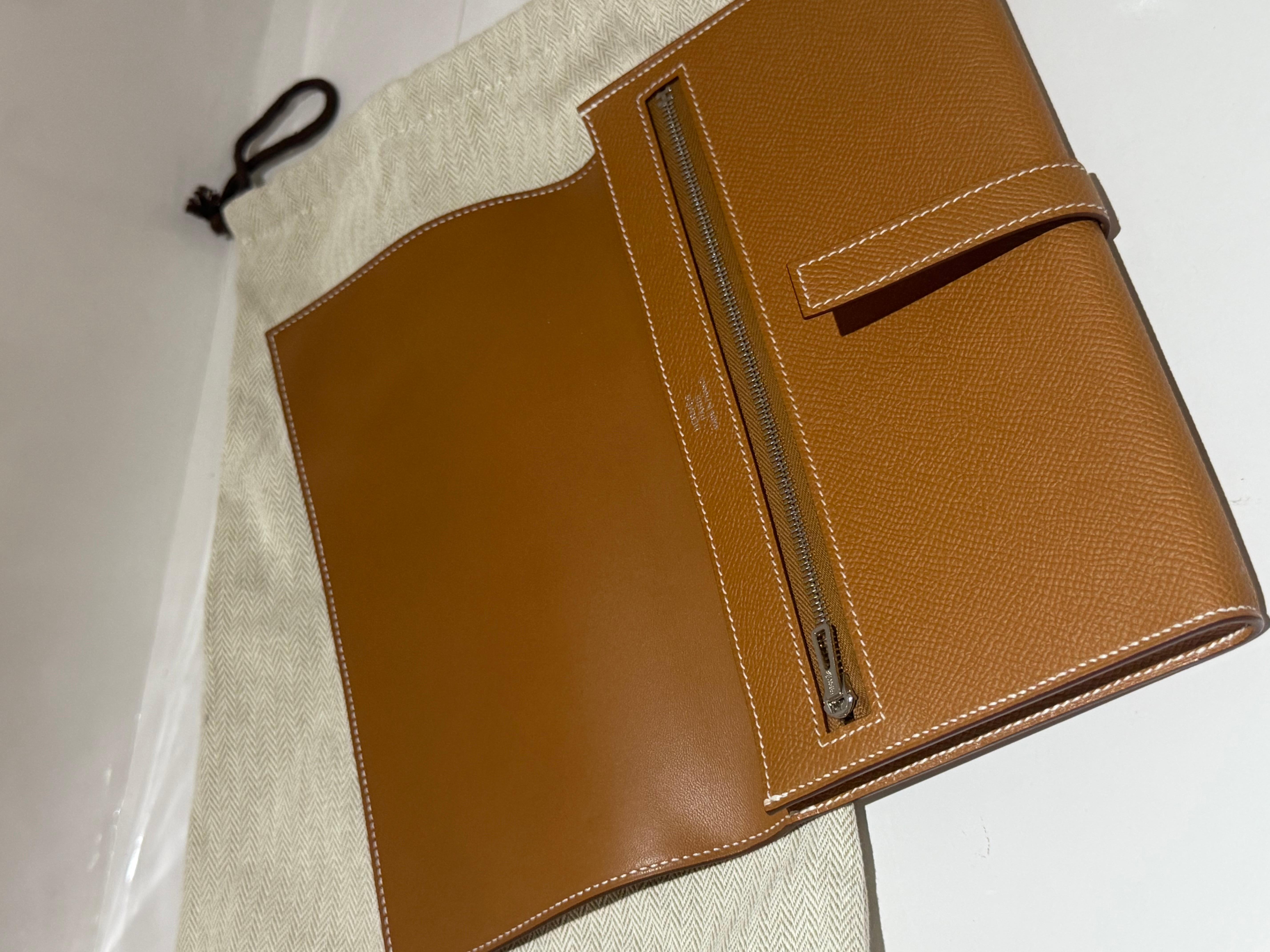 Portafoglio H. H. New Passant Toutenmain di Hermes in vendita 2