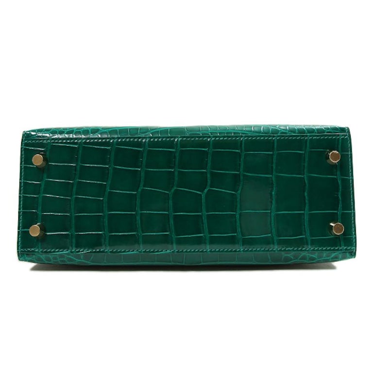 Hermes Green Vert D'eau Mint Crocodile Birkin 25 Handbag Kelly Bag – MAISON  de LUXE