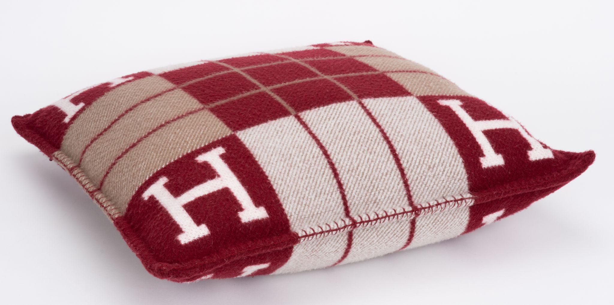 Hermès New Large Avalon Burgundy Pillow In New Condition For Sale In West Hollywood, CA