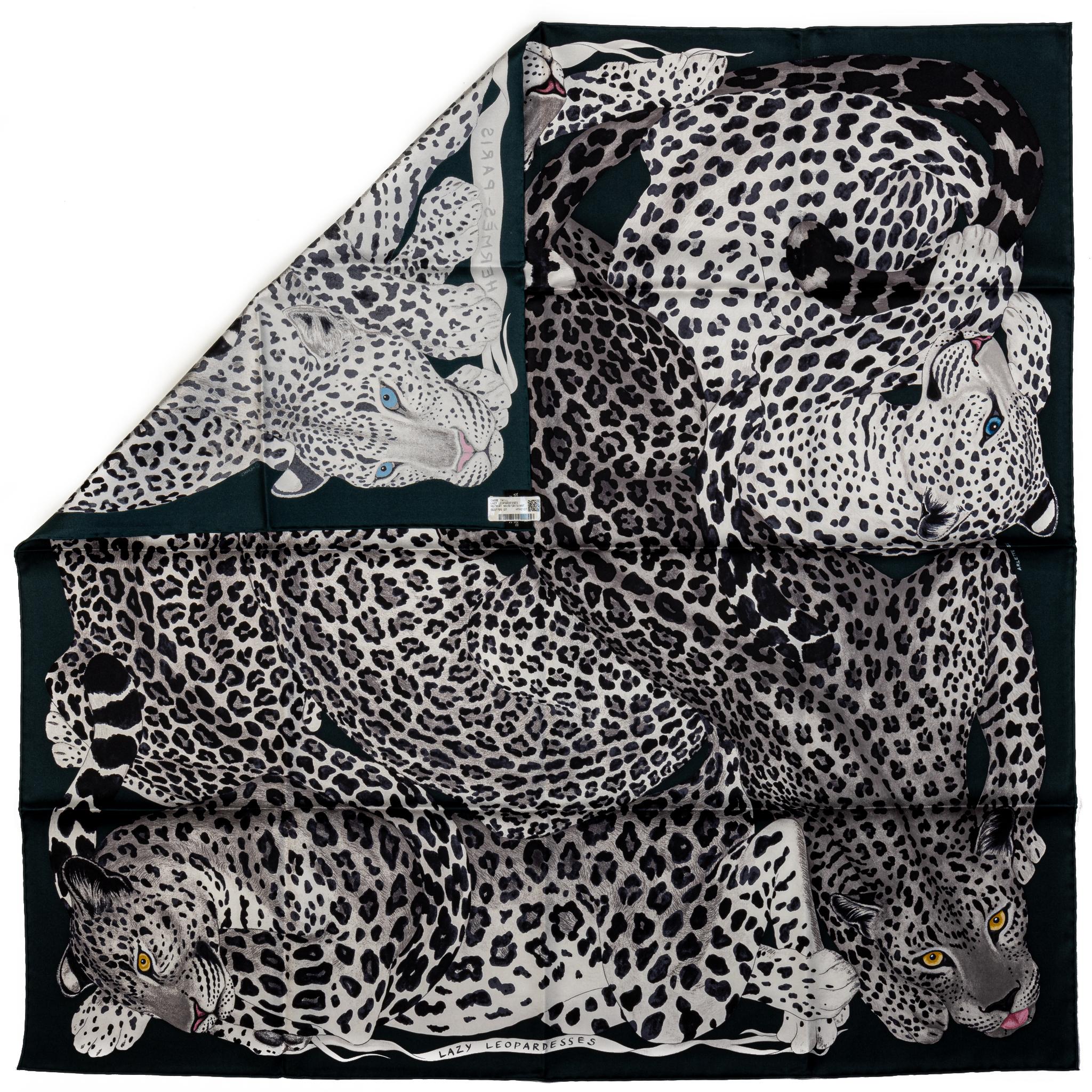 Nero Sciarpa in seta Hermès New Lazy Leopardess