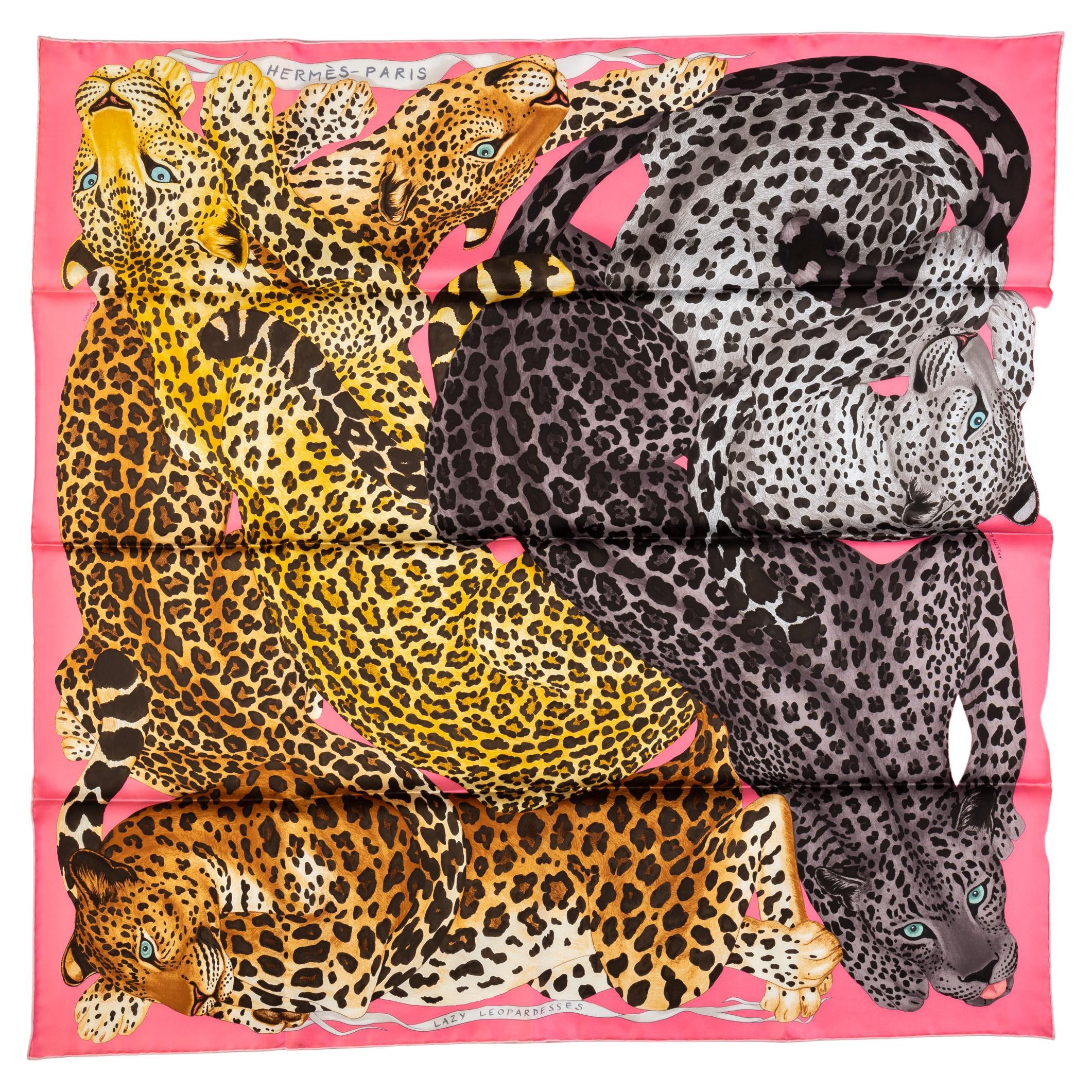 Hermès New Lazy Leopardess Silk Scarf (écharpe en soie) en vente