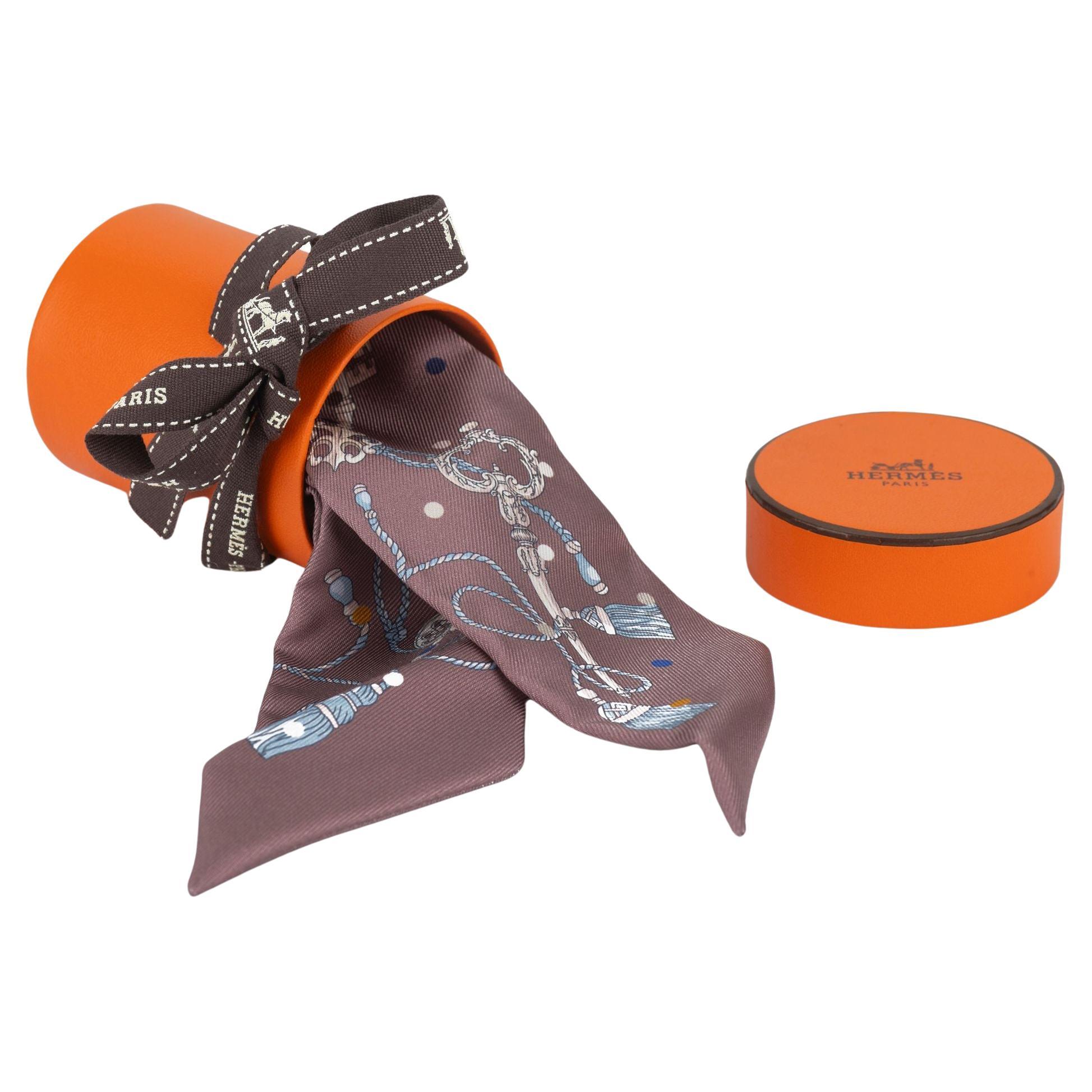 Hermès New Les Cles A Pois Shadow Twilly en vente