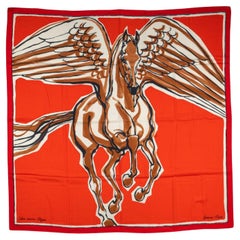 Nouveau châle "Libre Comme Pegase" d'Hermès