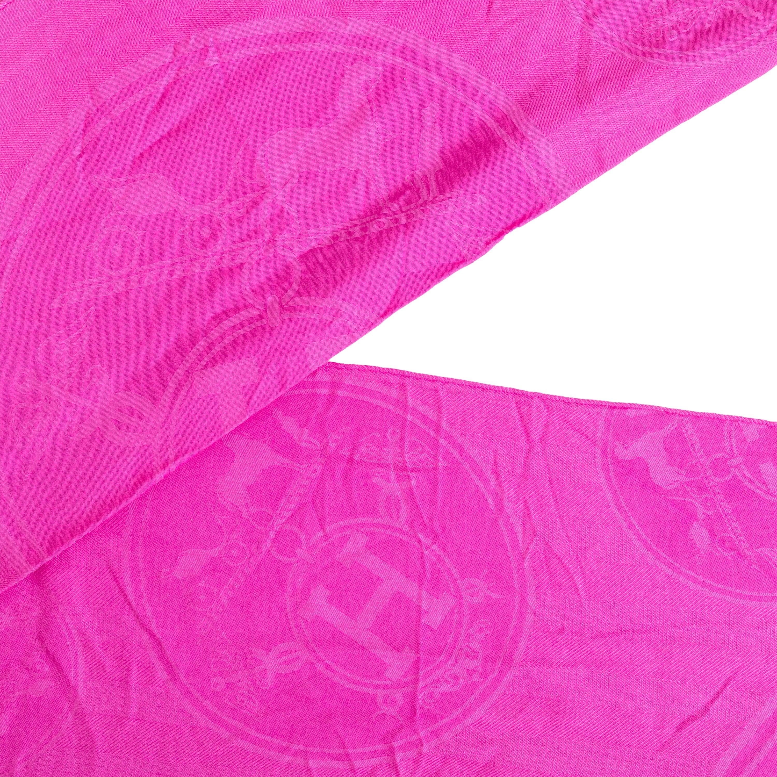 Women's Hermès New Libris Stole - '20s