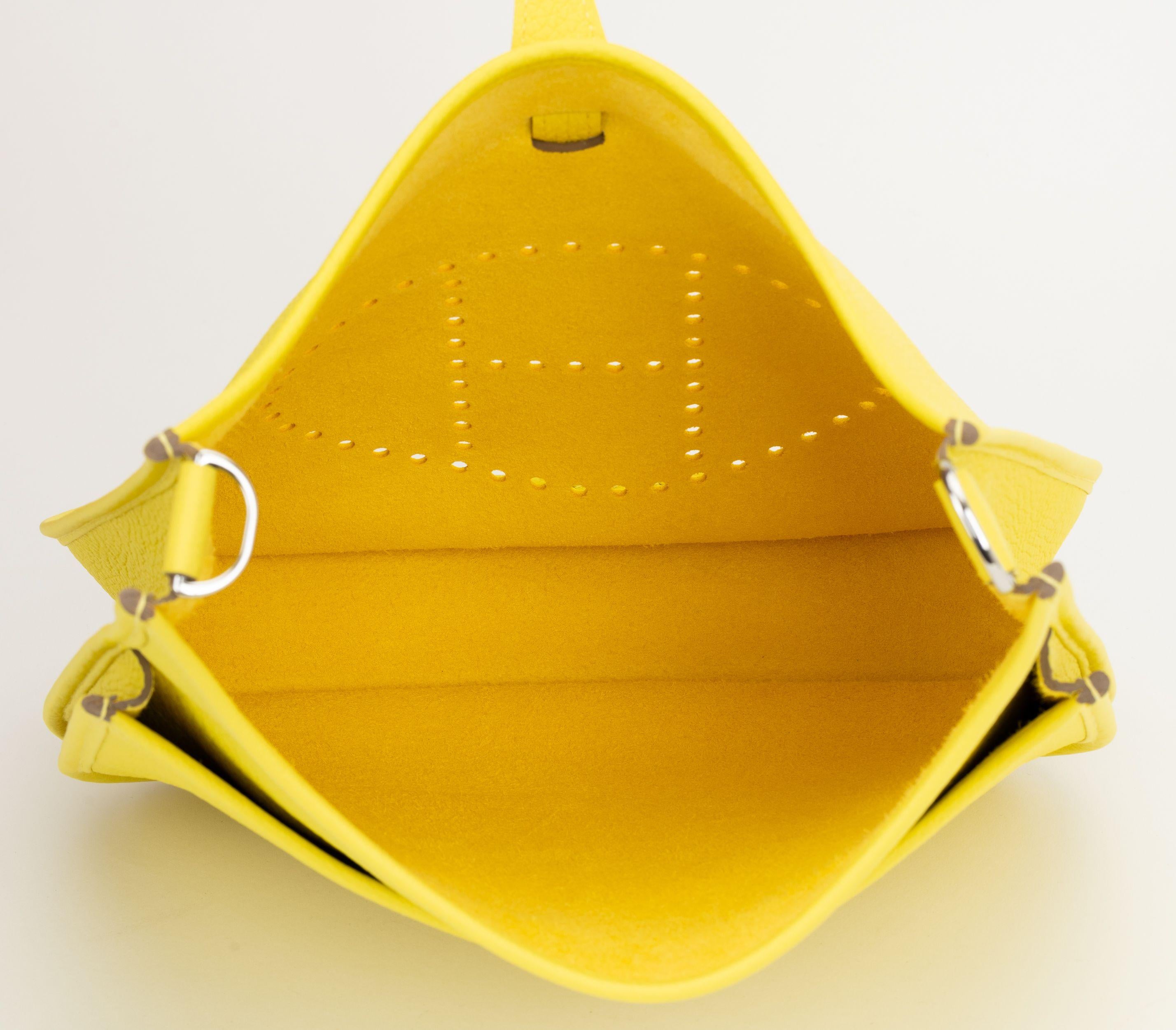 Hermès New Lime Togo Evelyne PM For Sale 2