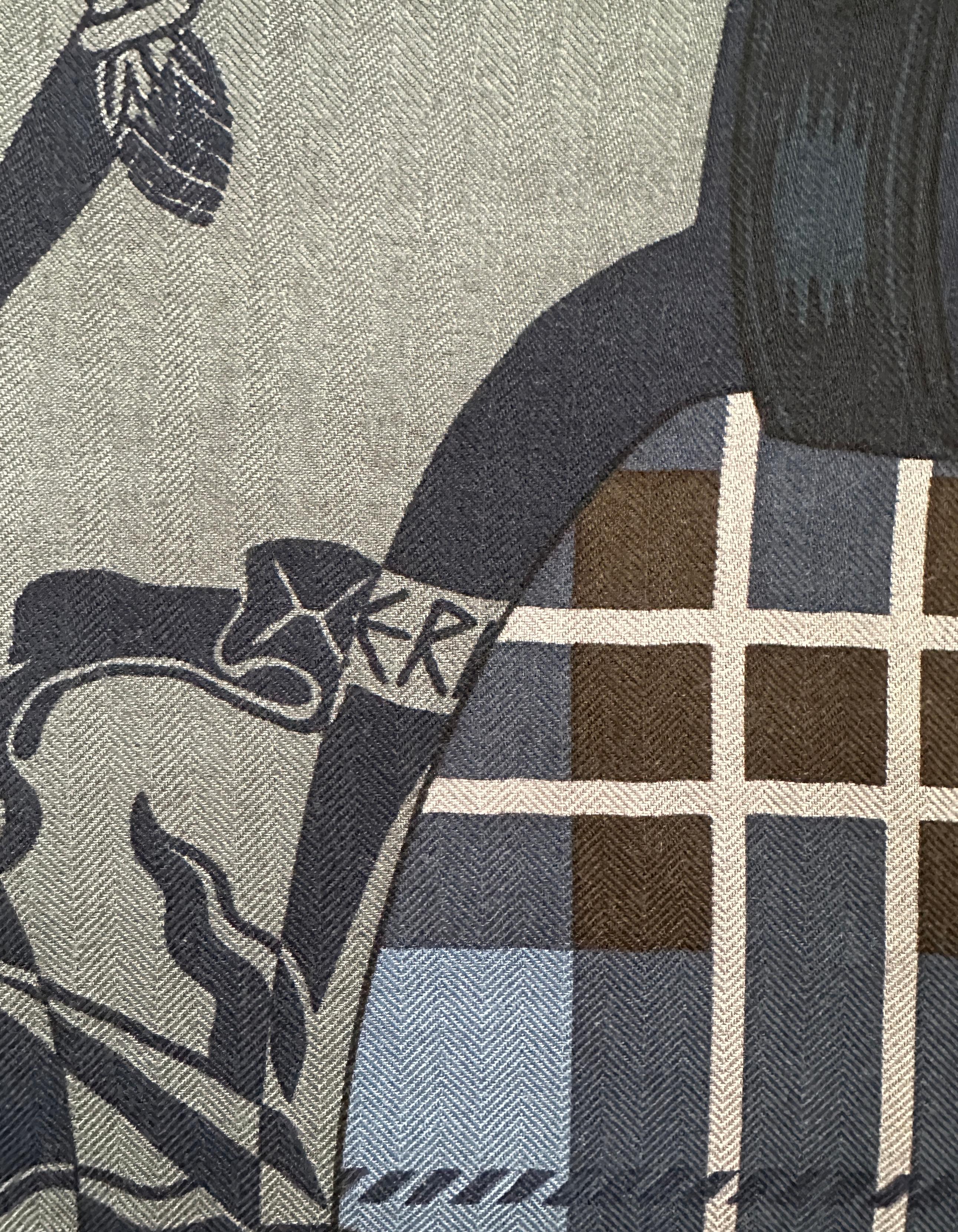 Violet Hermes NEW Marin/Gris/Taupe Cheval Punk Echarpe 100cm soie/cachemire en vente