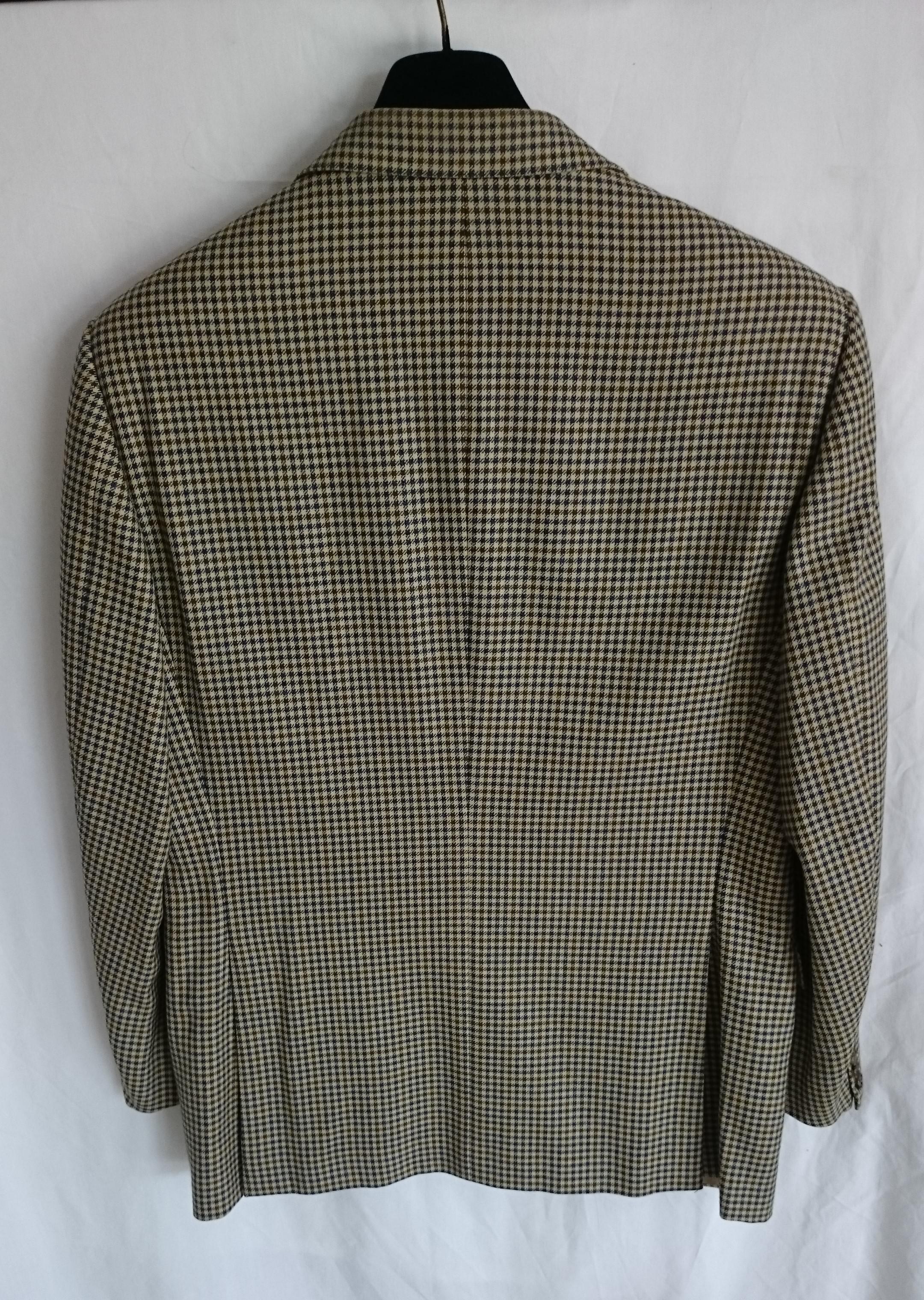 HERMES Men's Jacket Pied de Poule Fabric Wool Jacket - New.

SIZE: IT 50
By 