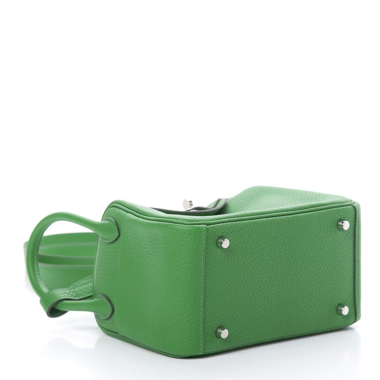 HERMES NEU Mini Lindy 20 Umhängetasche aus grünem Bambusleder mit Palladiumgriff (Grün) im Angebot