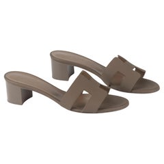 Hermès New Oasis Sandal Epsom Etoupe 37