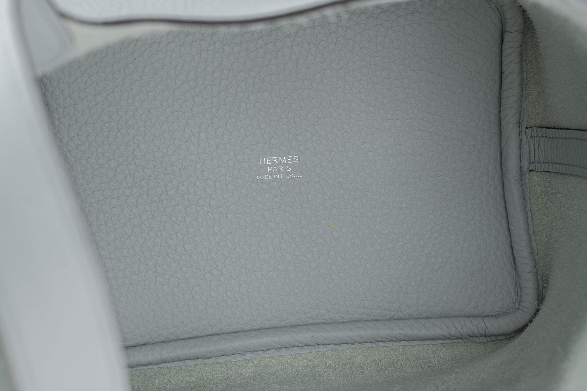Hermès New Pearl Grey Picotin 18 Togo in vendita 8