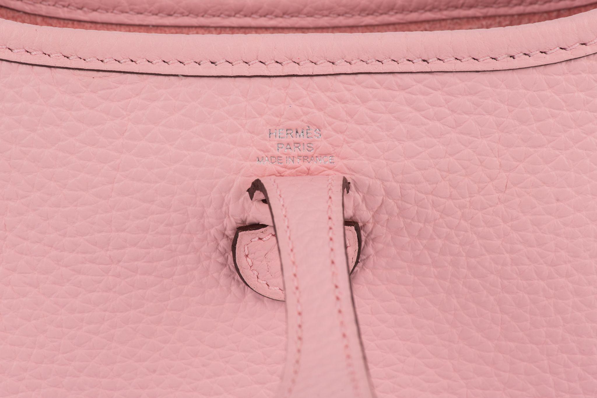 Hermès New Rose Sakura Mini Evelyne For Sale 3
