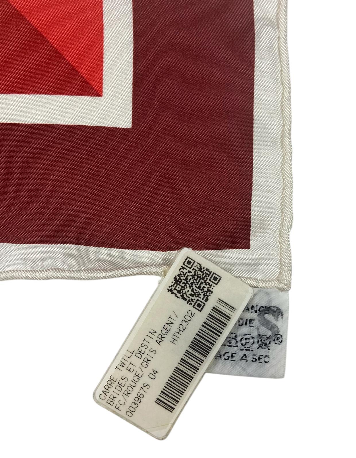Women's or Men's Hermes NEW Rouge/ Gris Argent Brides et Destin 90cm Silk Scarf For Sale