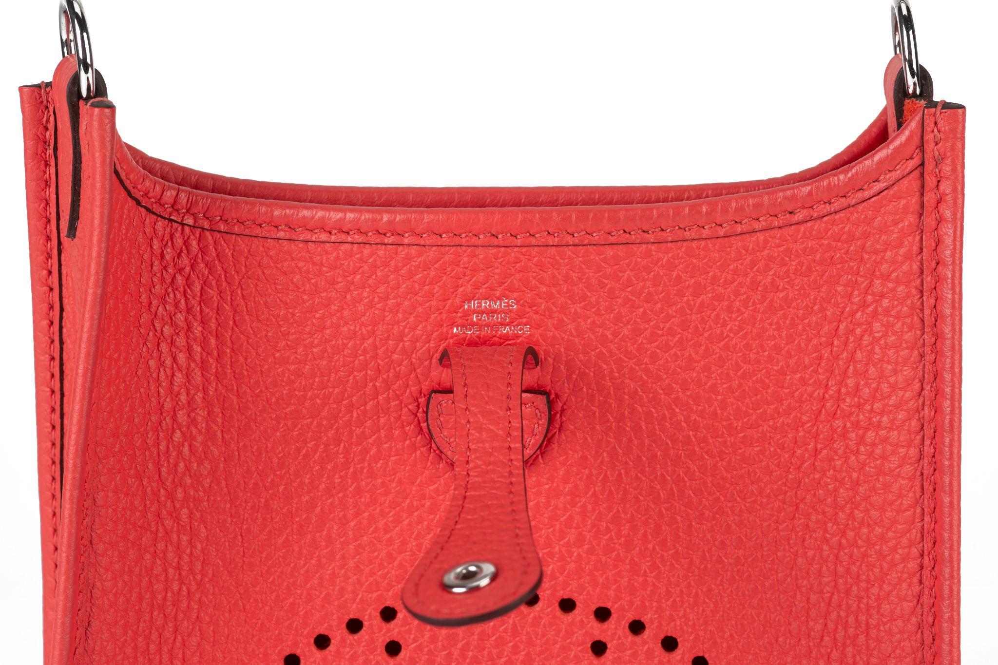 Hermès New Rouge Pivoine Mini Evelyne in vendita 3